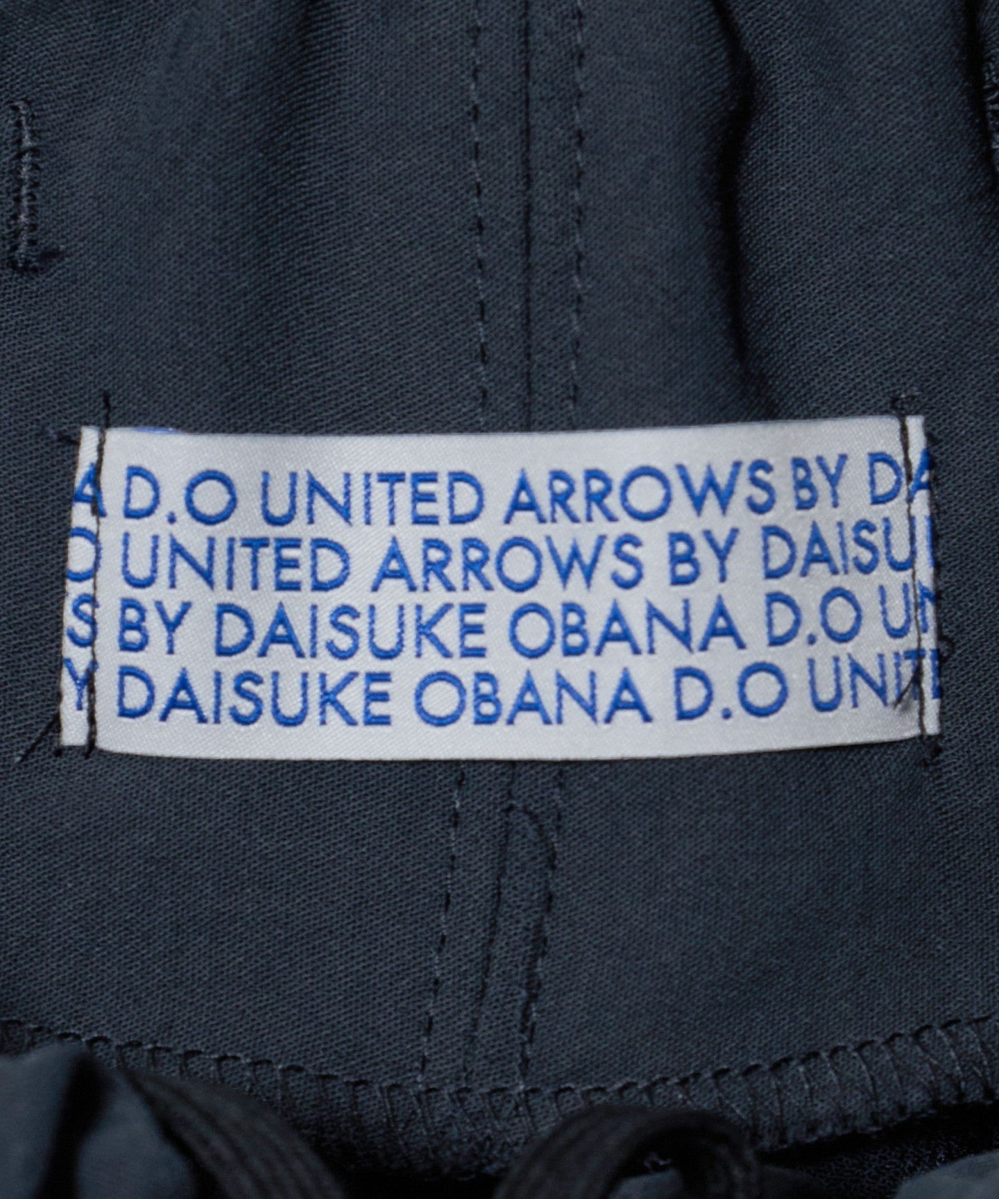 55142800012-d30.jpg