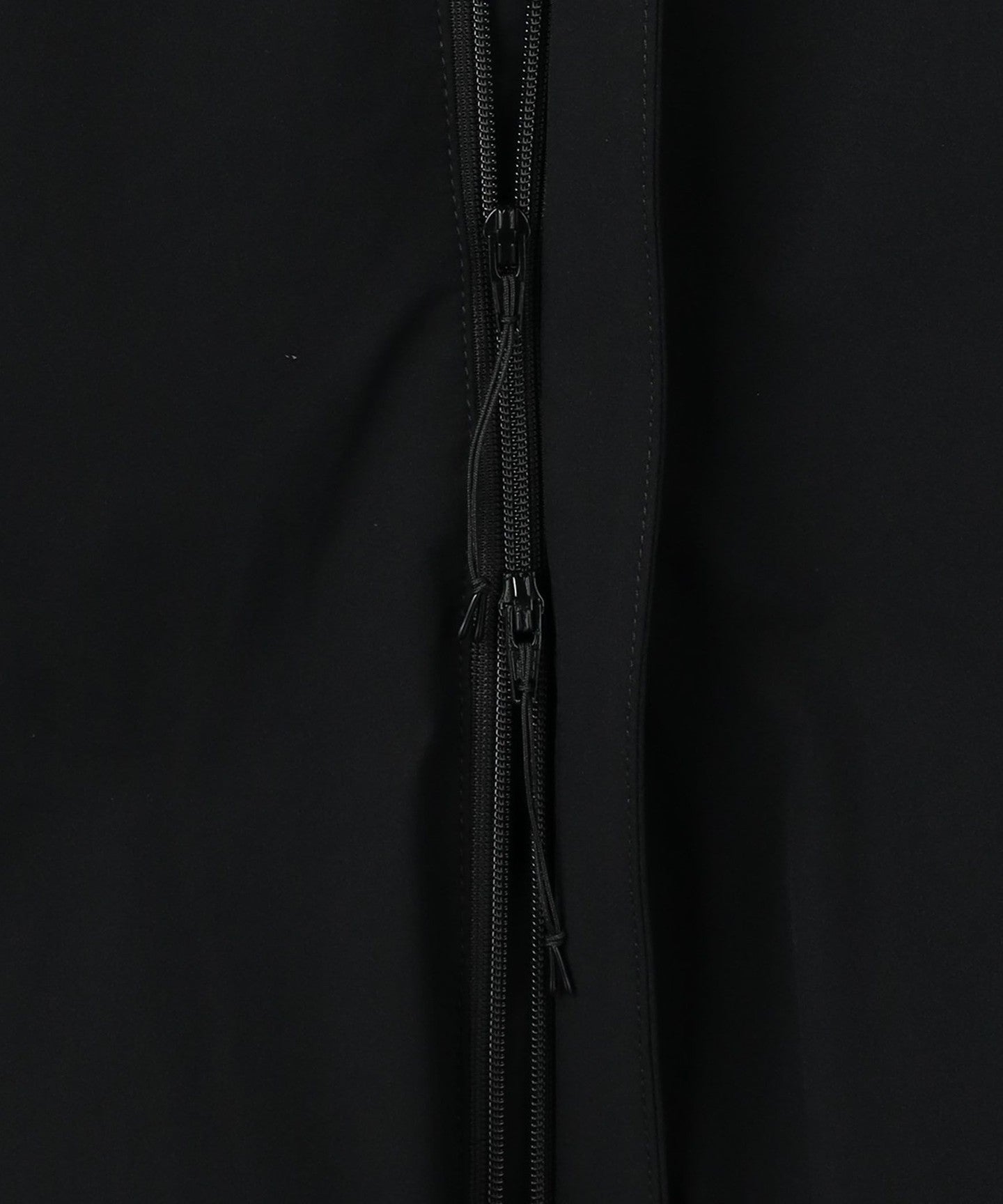 55251990801-d14.jpg