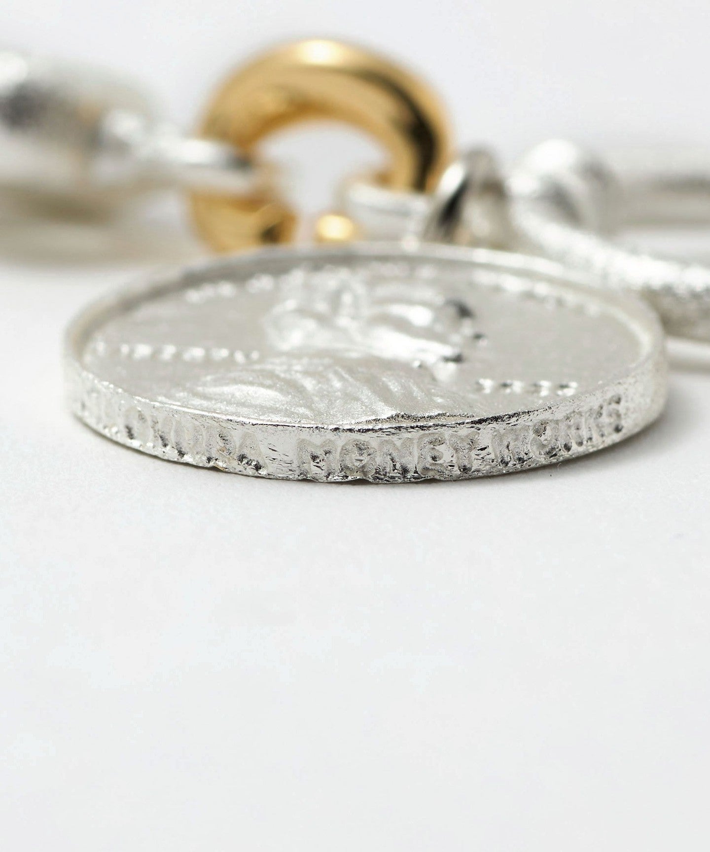 55334000020-d05.jpg
