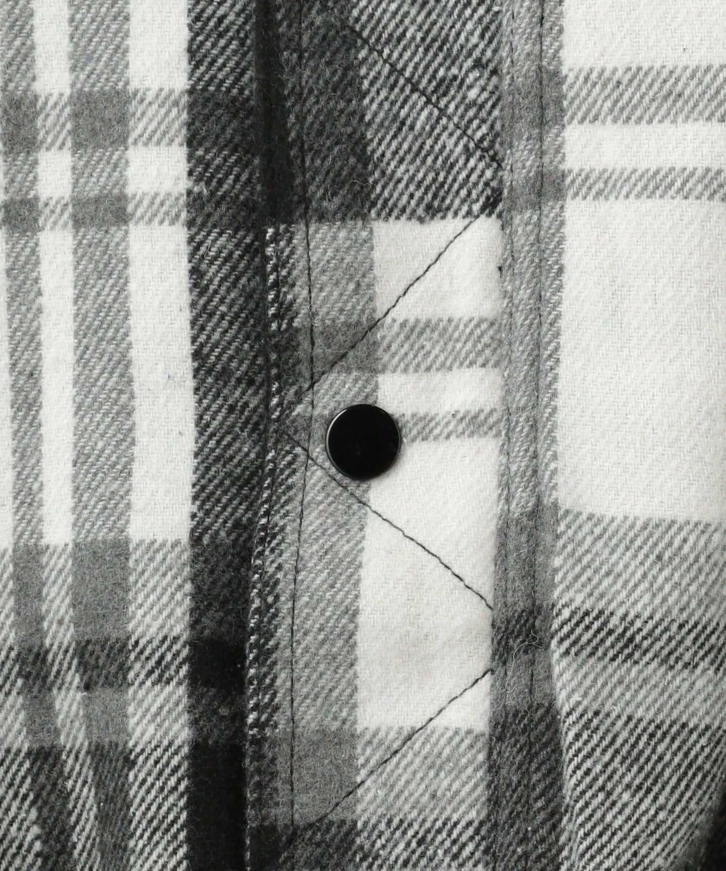 55695991592-d12.jpg