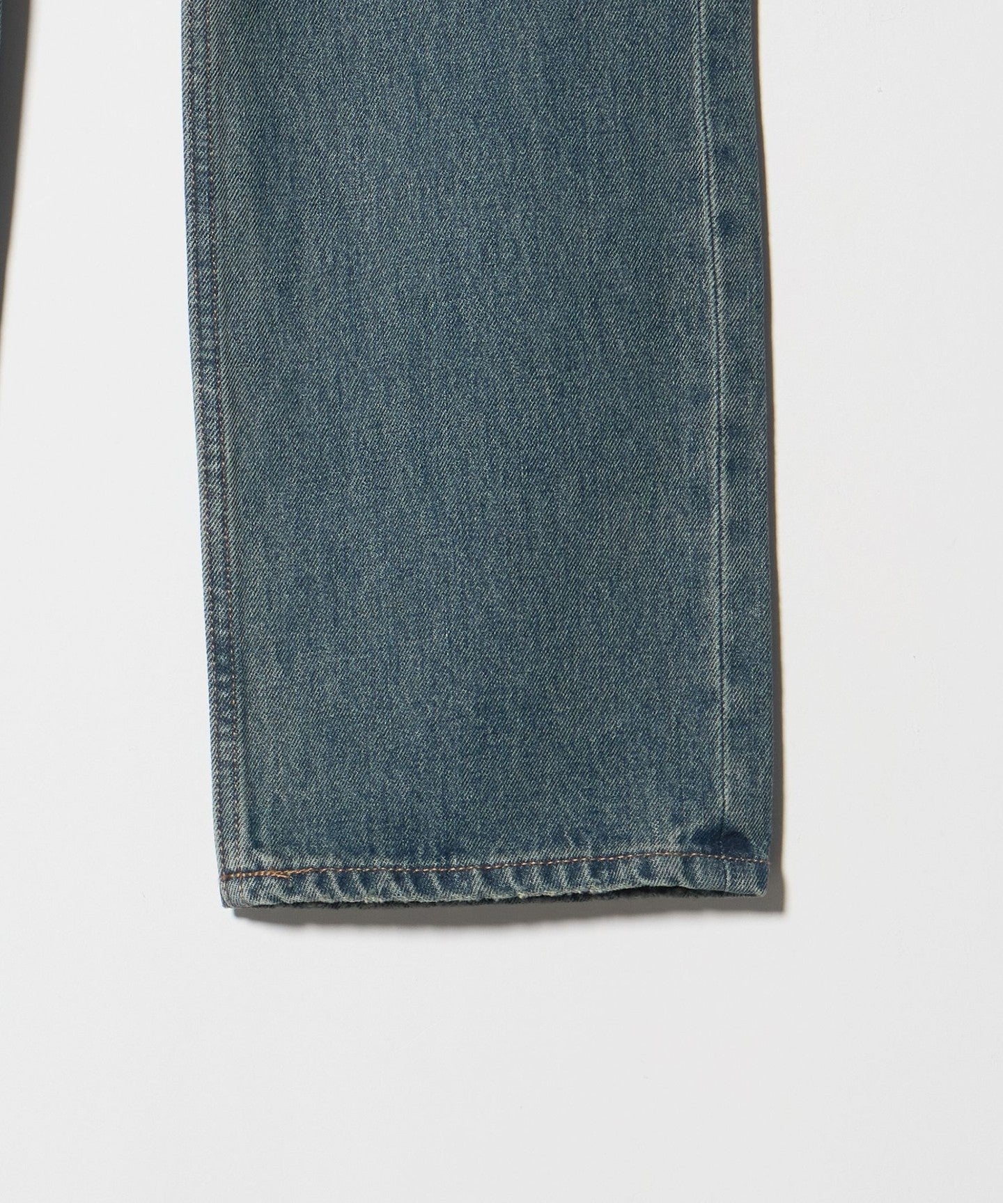 56141990152-d13.jpg
