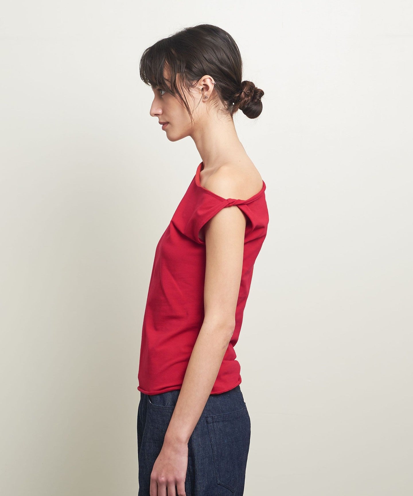 56176990043-d05.jpg