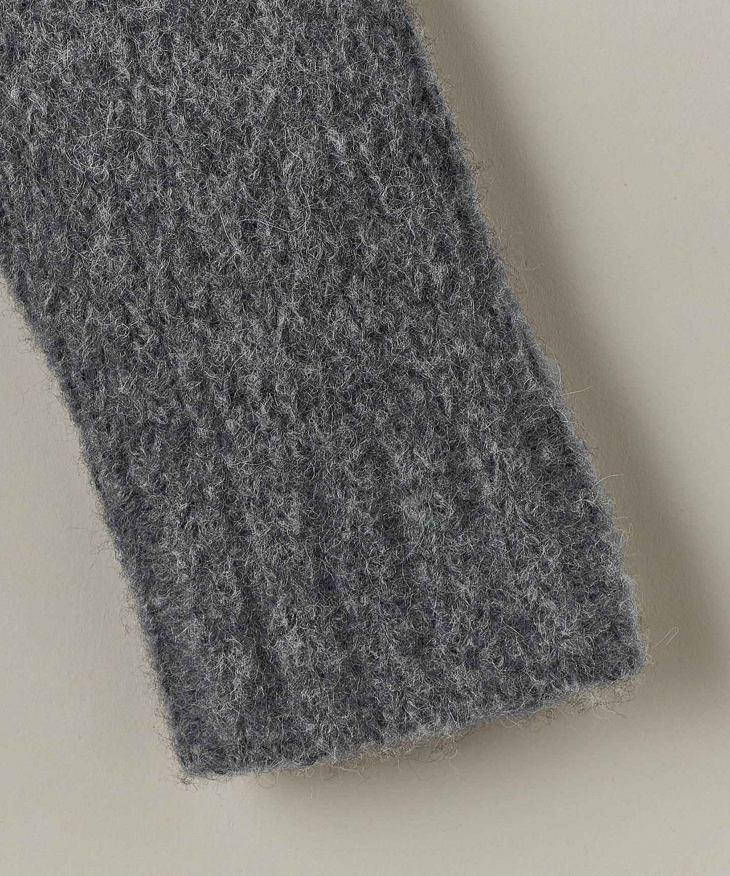 56281050133-d10.jpg