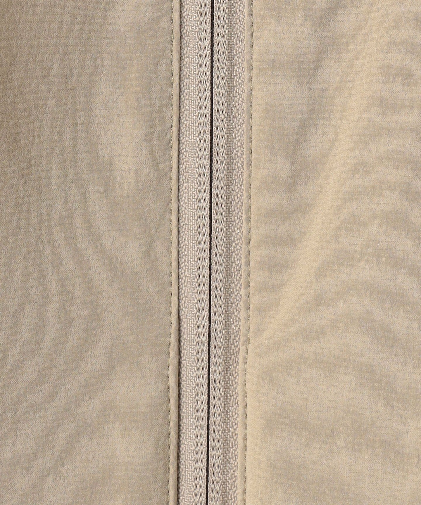 60256990050-d10.jpg