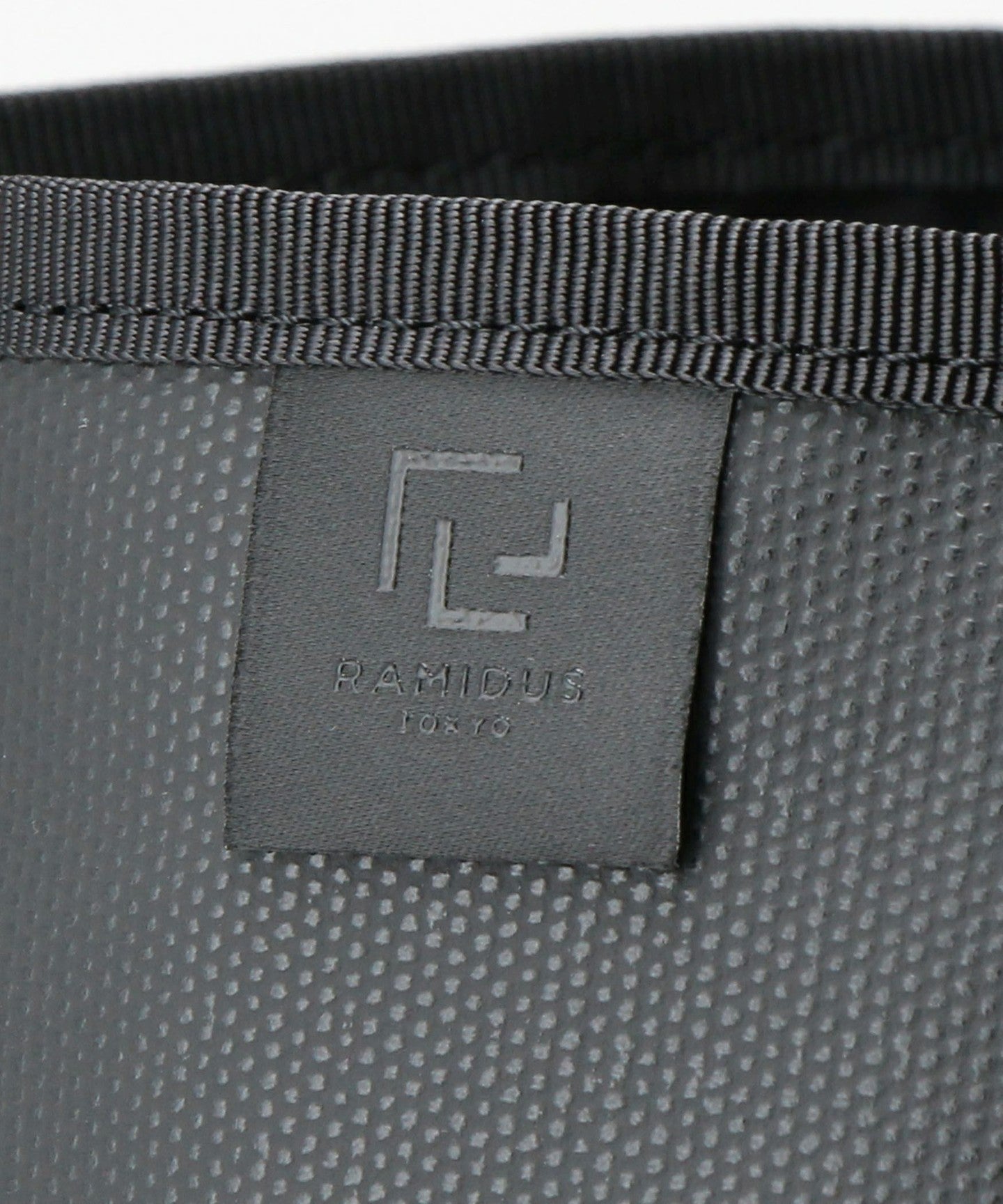 60325990042-d12.jpg