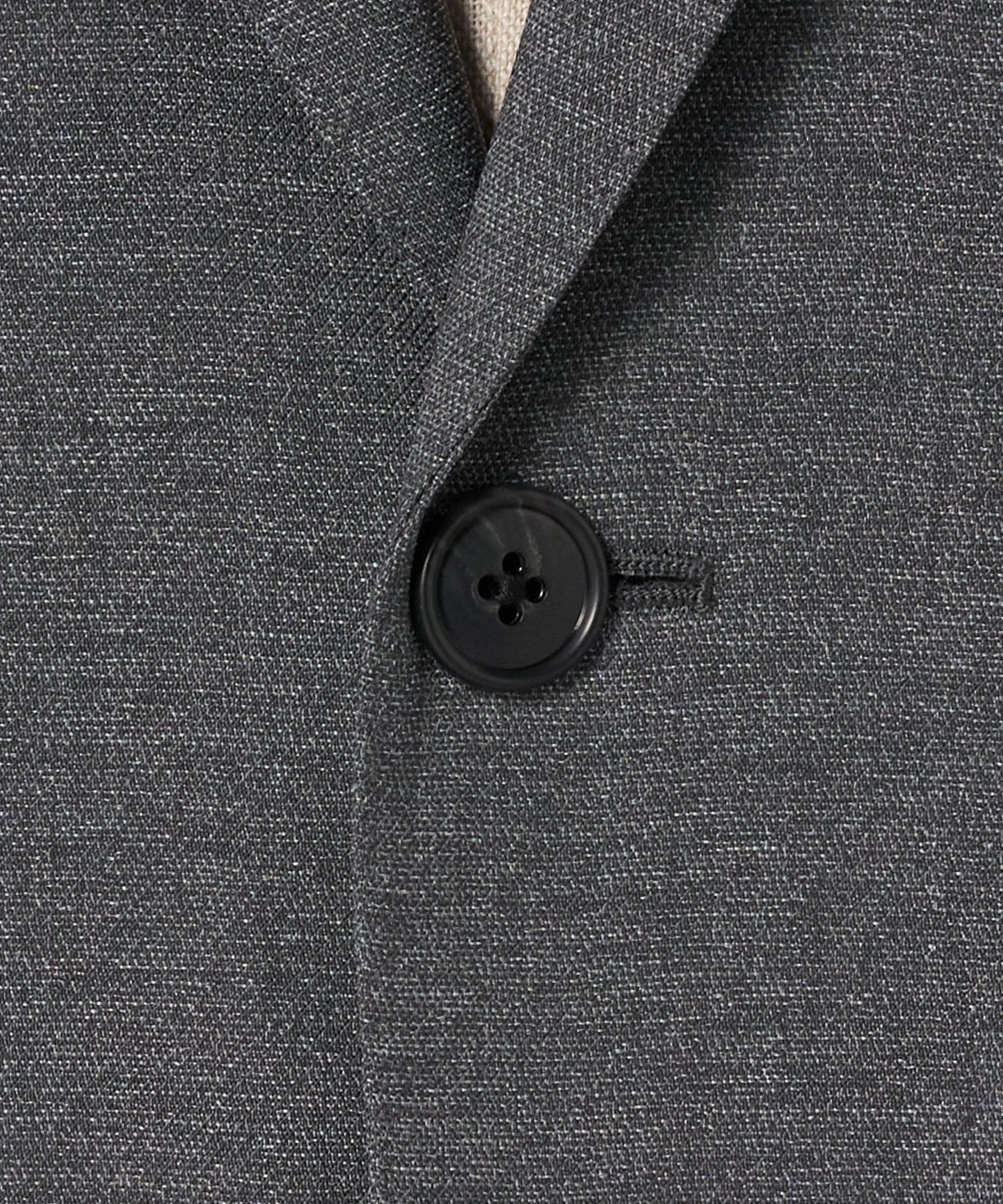 61226000016-d20.jpg