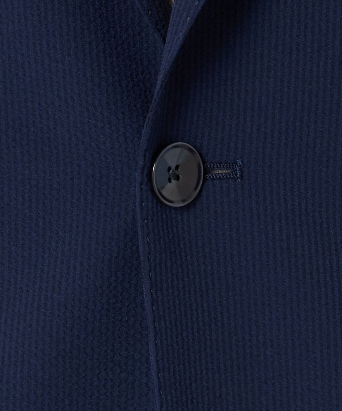 61226000033-d04.jpg