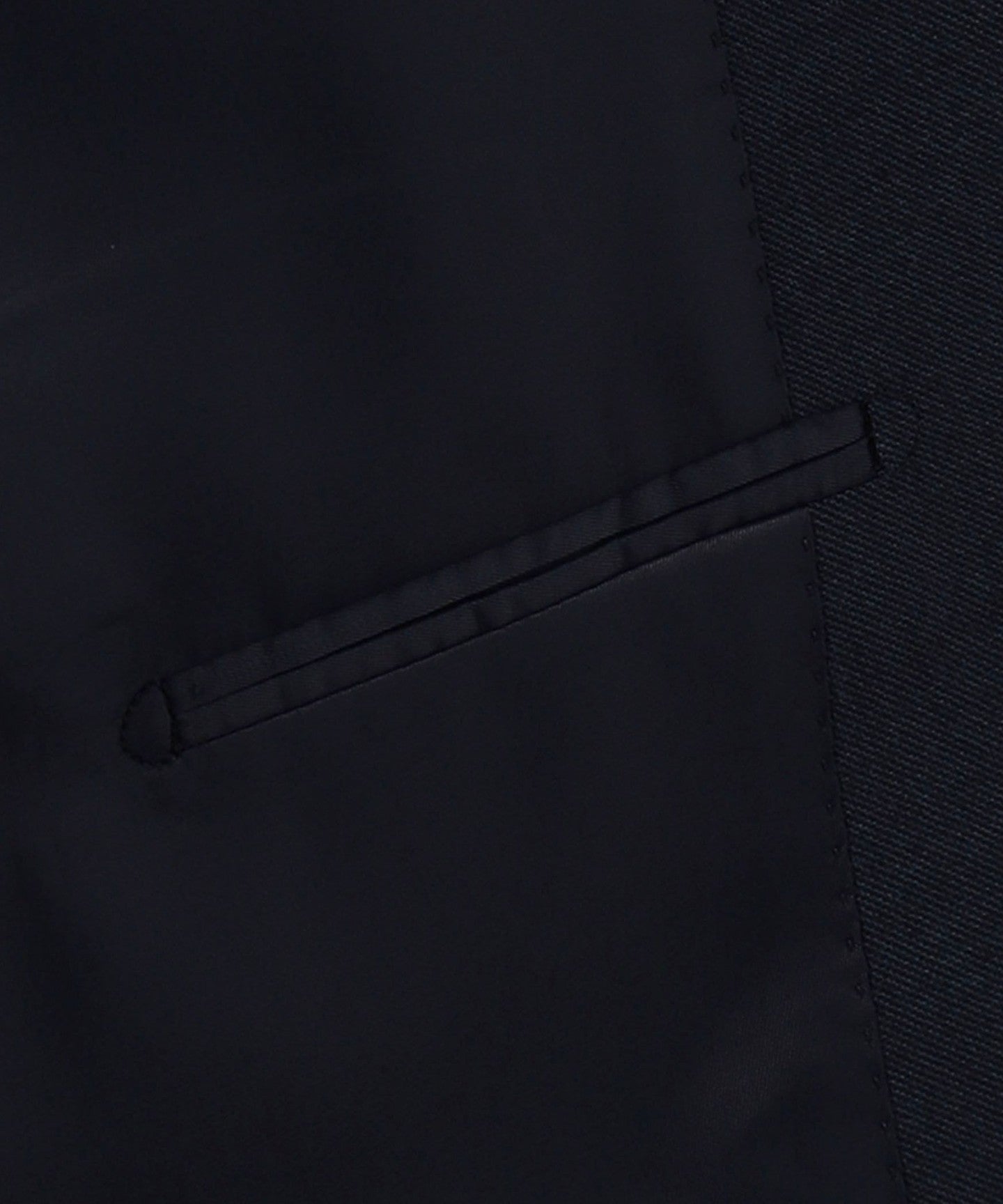 61236990273-d11.jpg