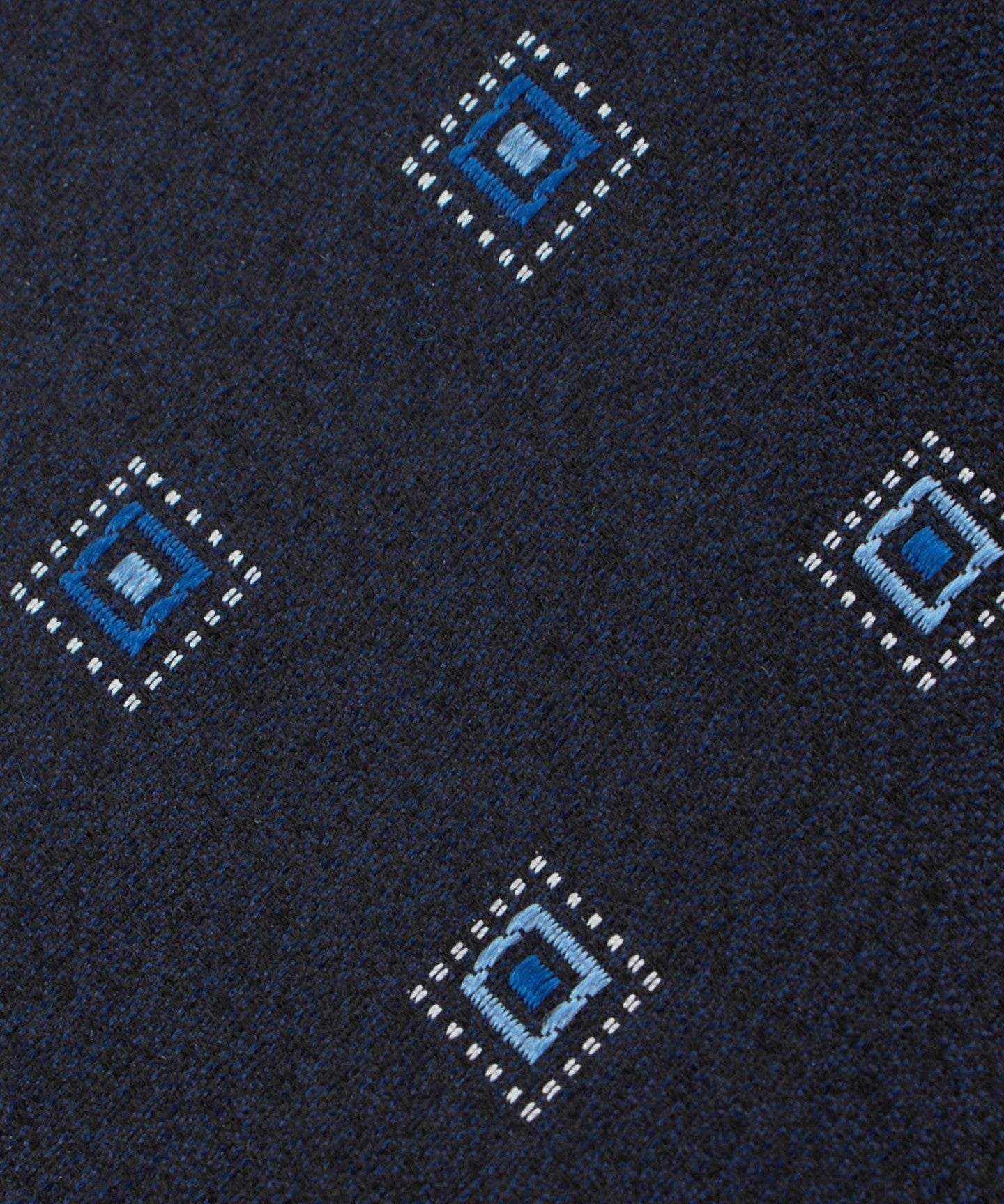61346000010-d09.jpg