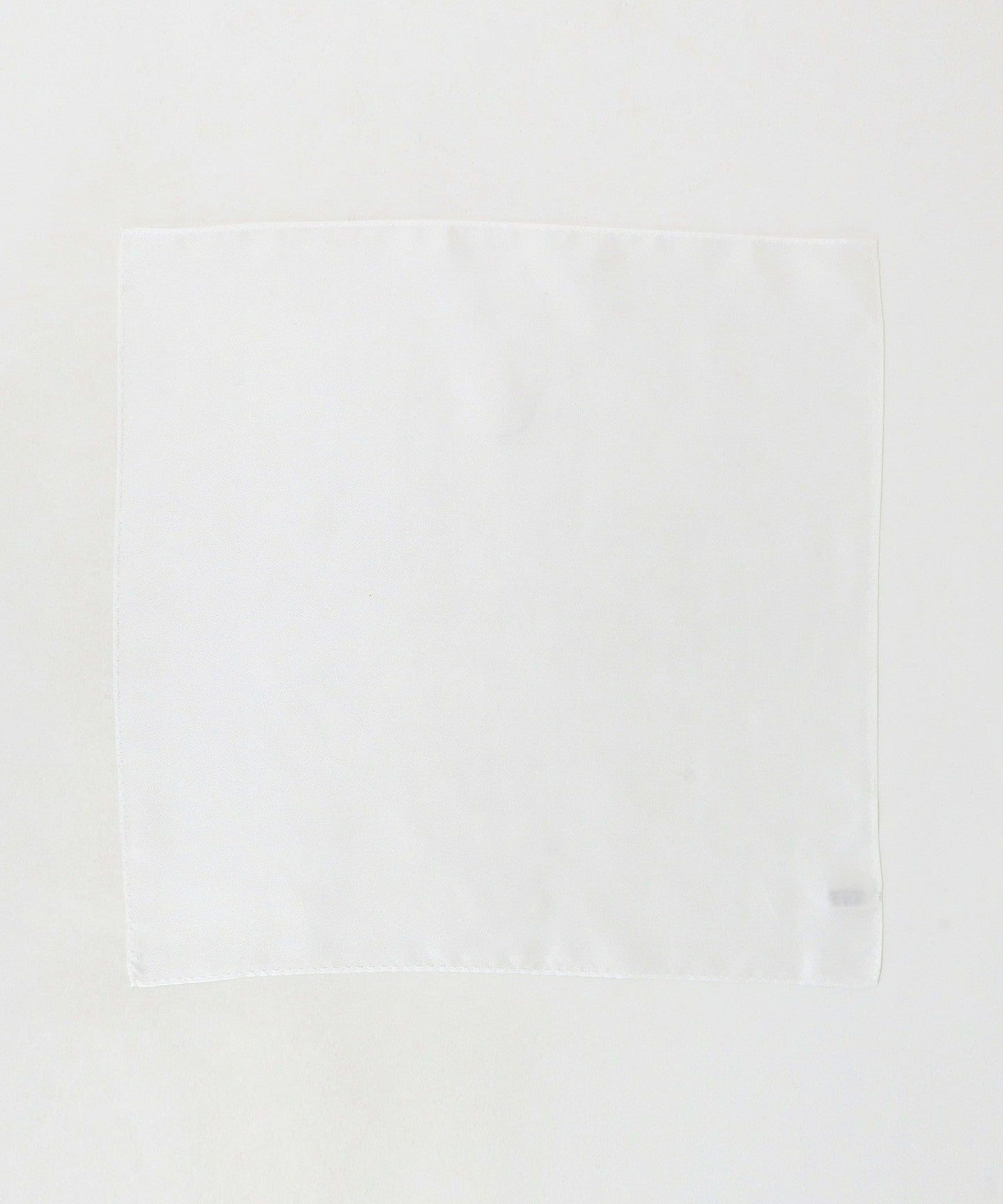 61456000000-d01.jpg