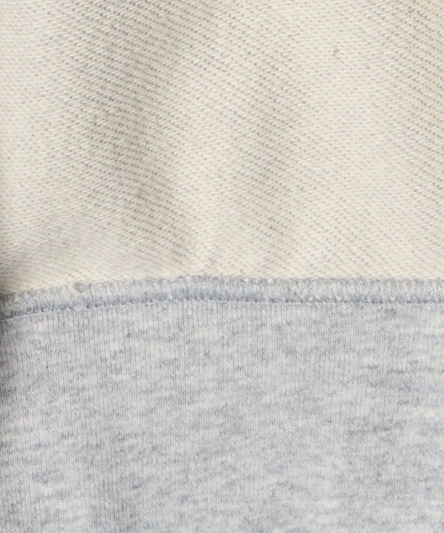 62126000018-d05.jpg