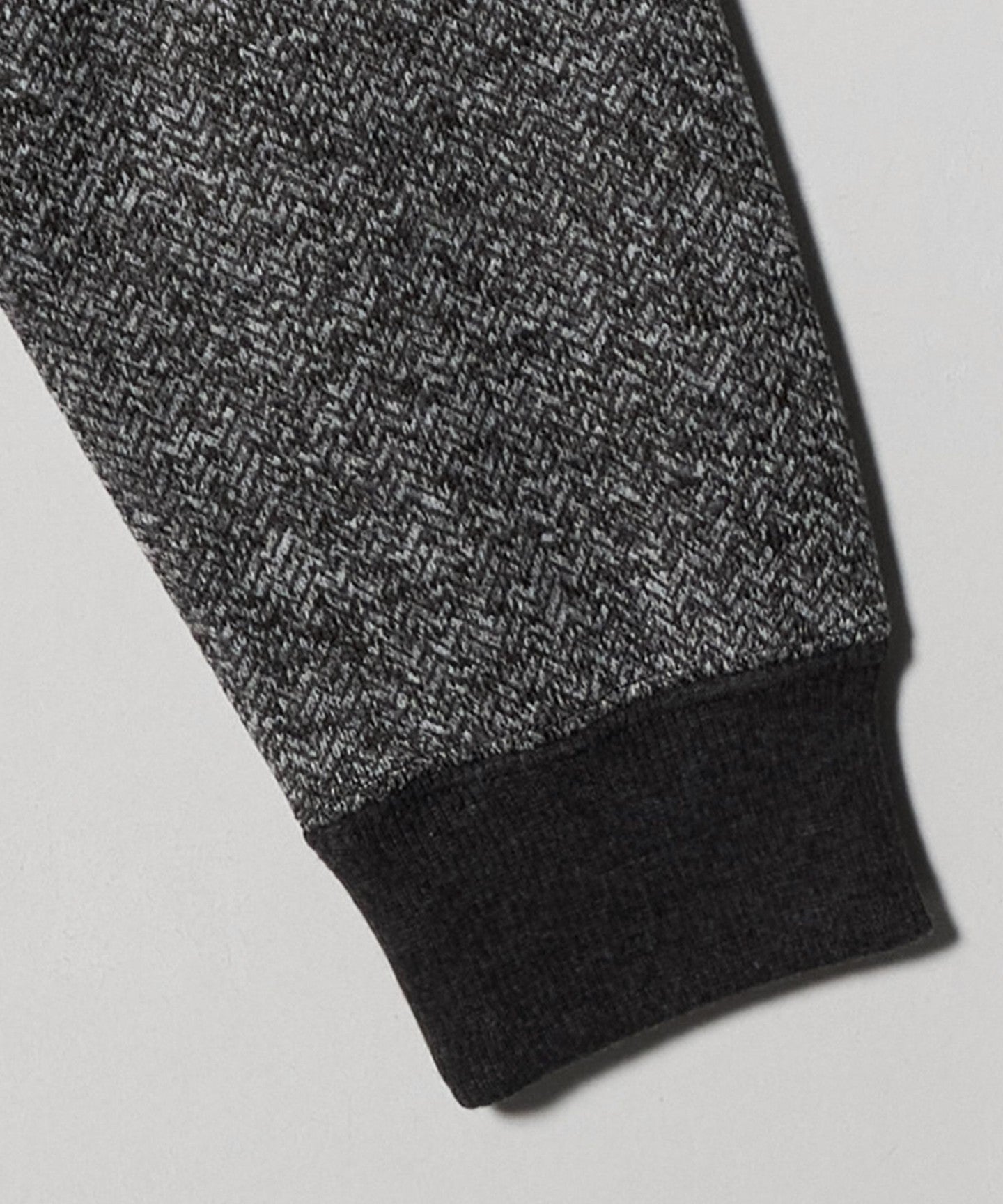 62126000027-d09.jpg
