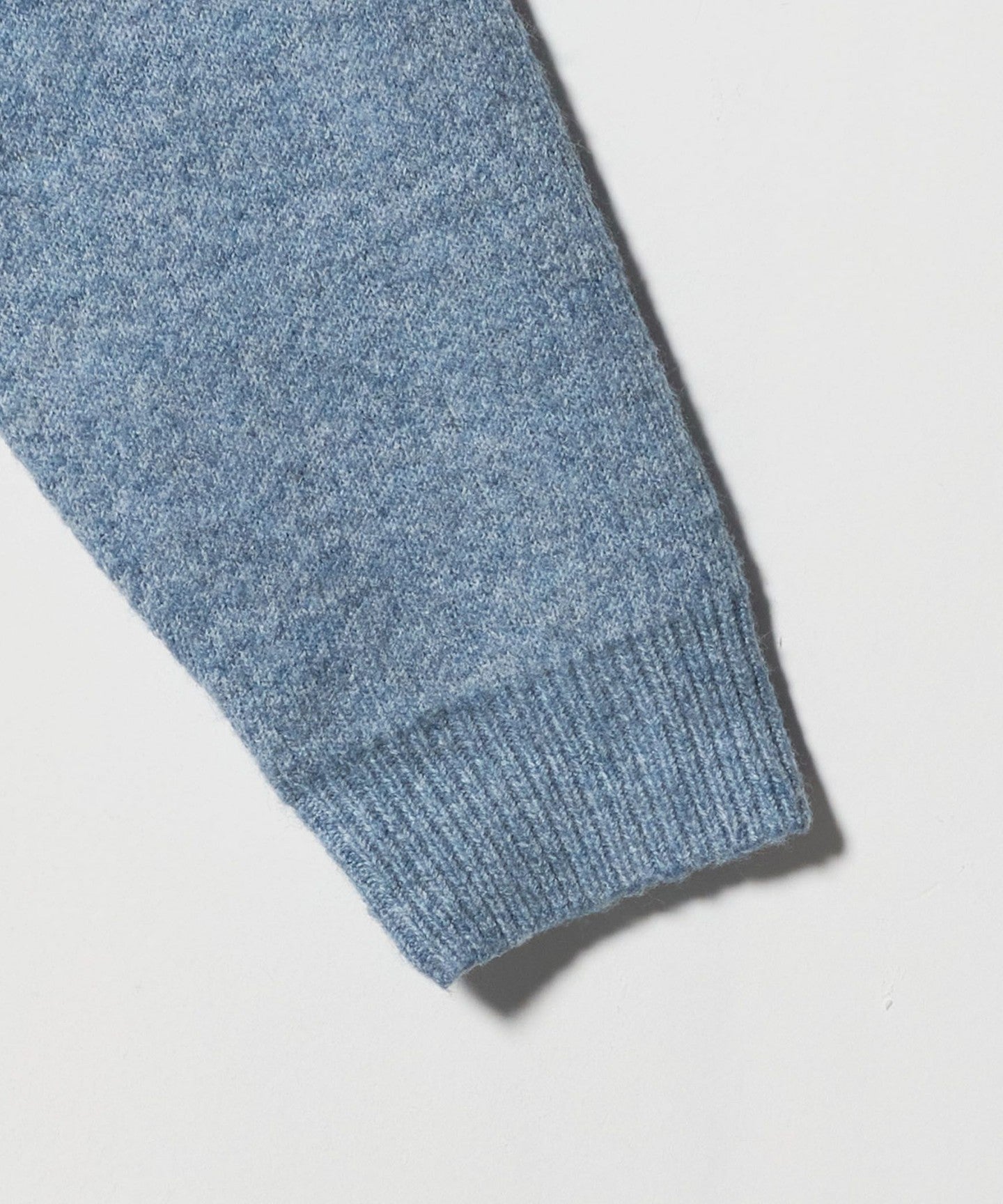 62136000016-d03.jpg