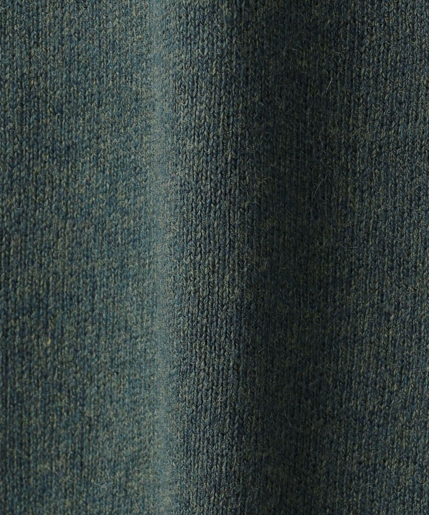 62136990428-d16.jpg