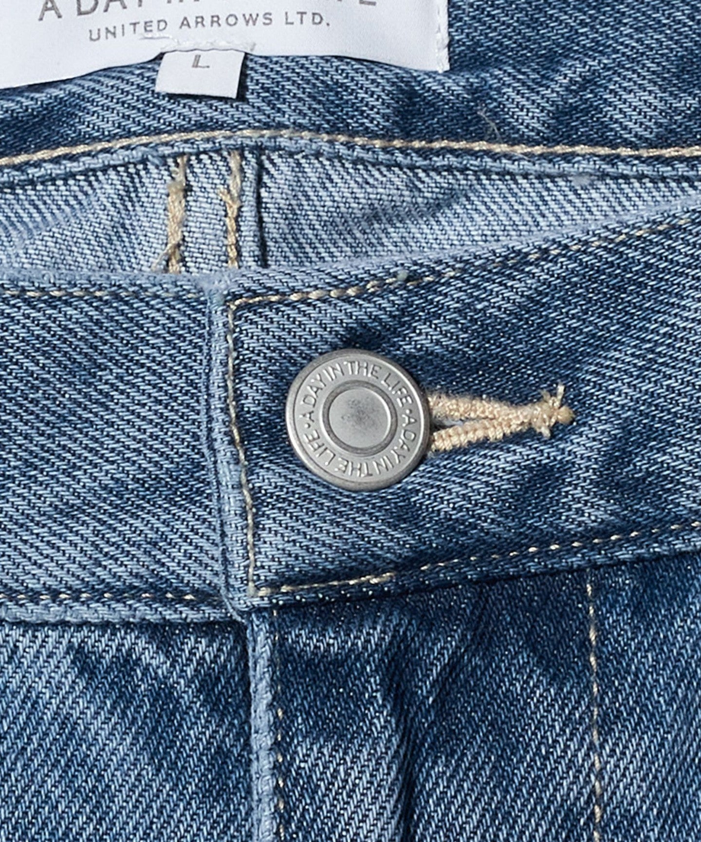62146000050-d16.jpg