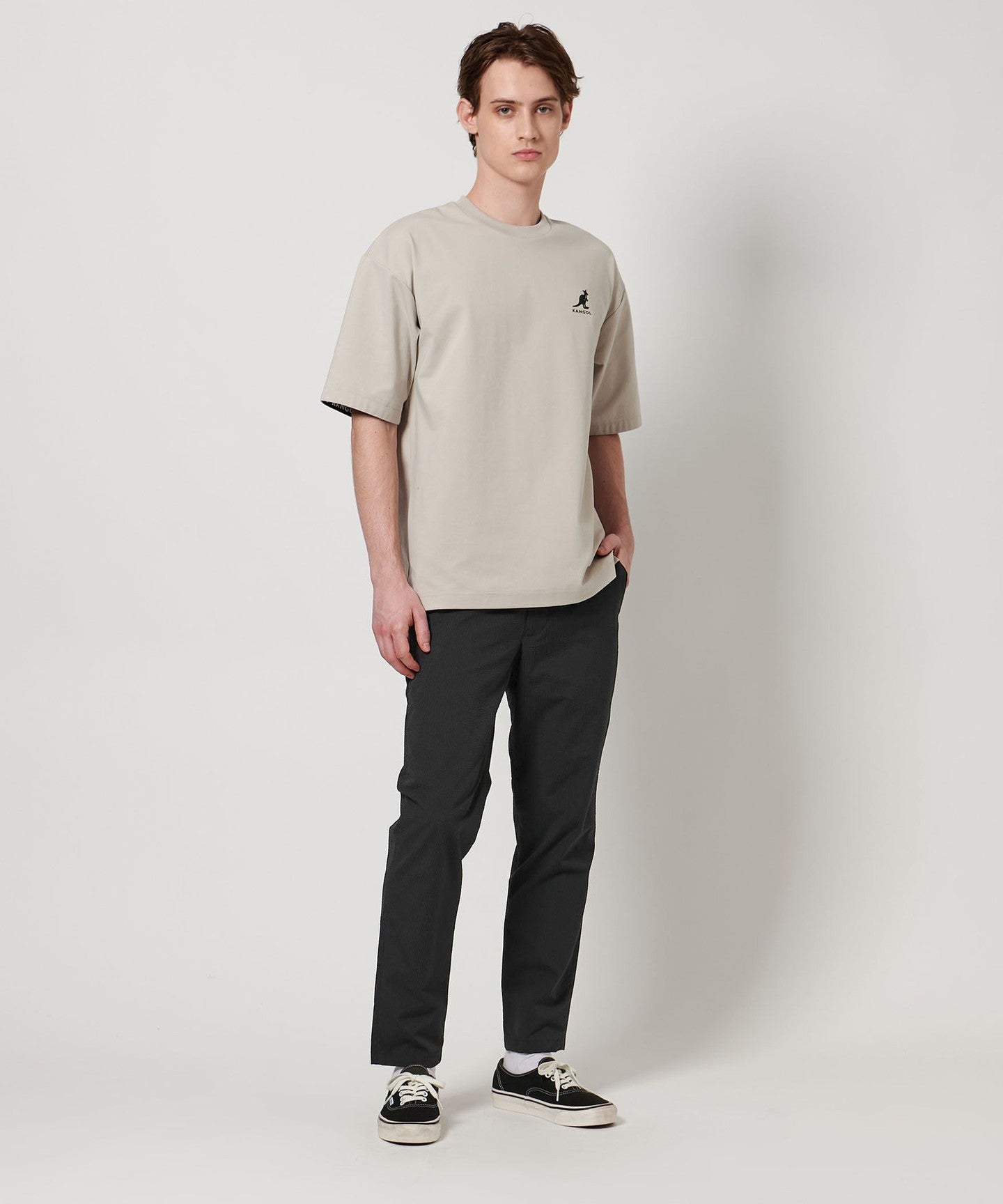 62146990868-d04.jpg