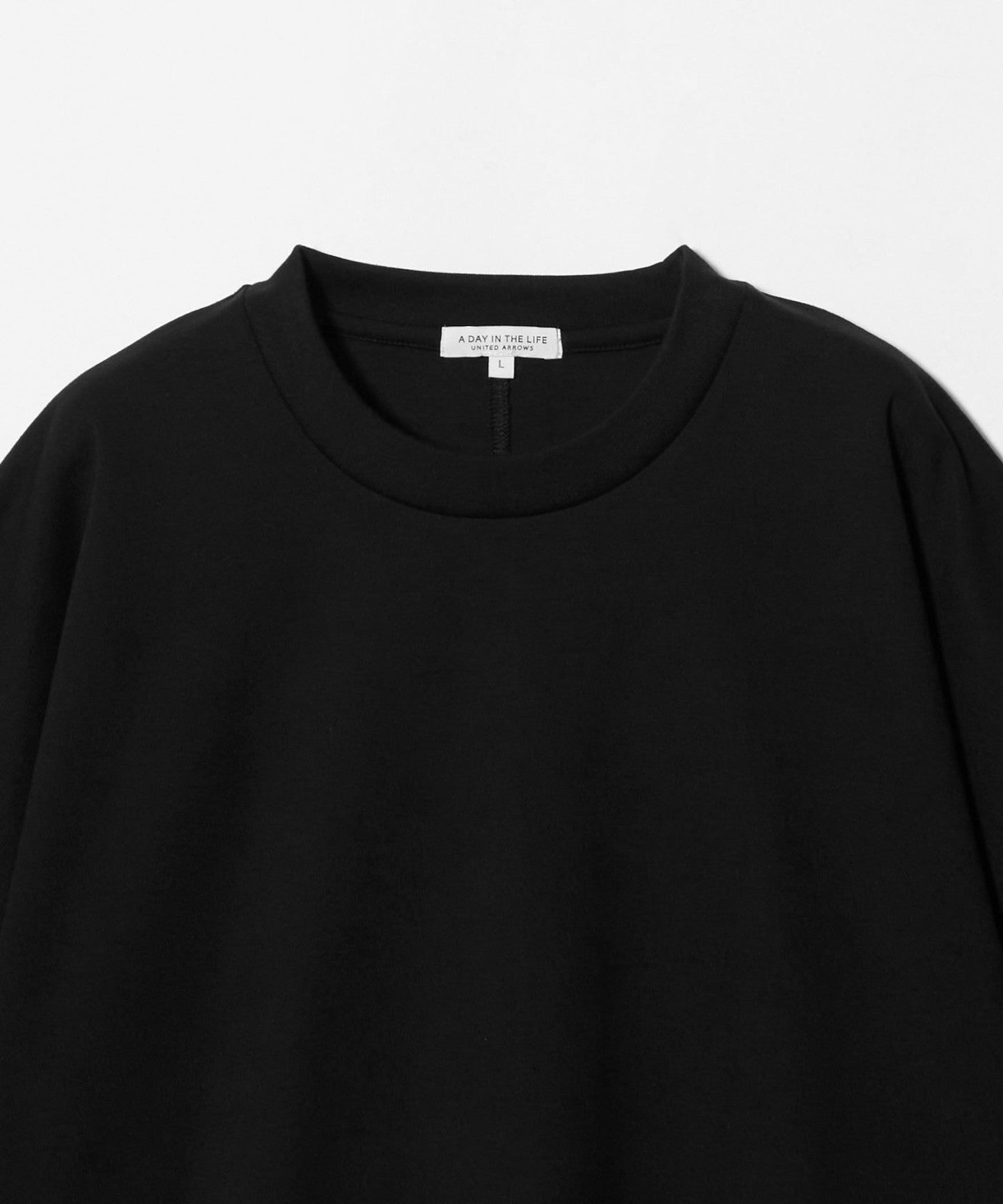 62176000072-d05.jpg