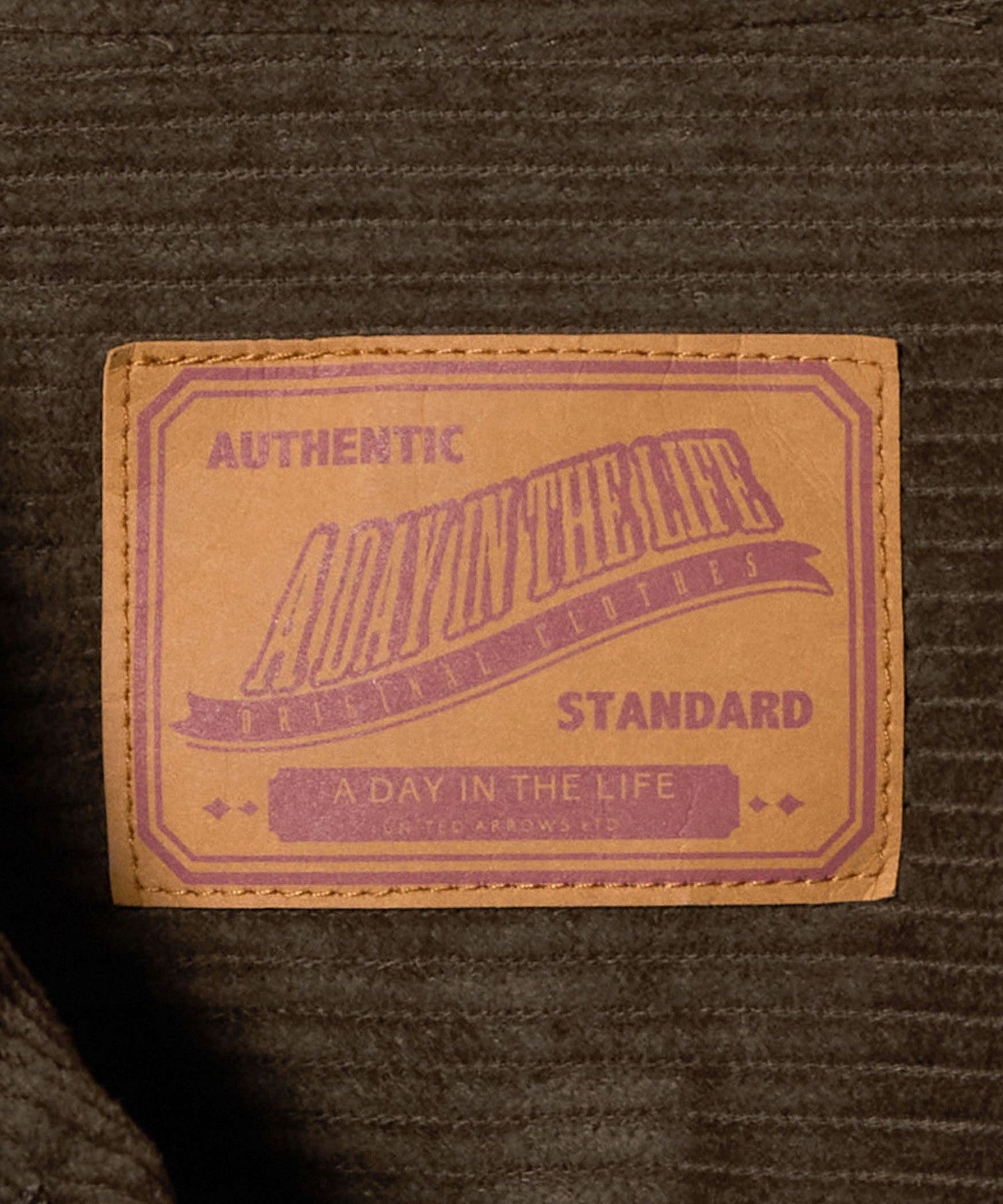 62256000008-d24.jpg