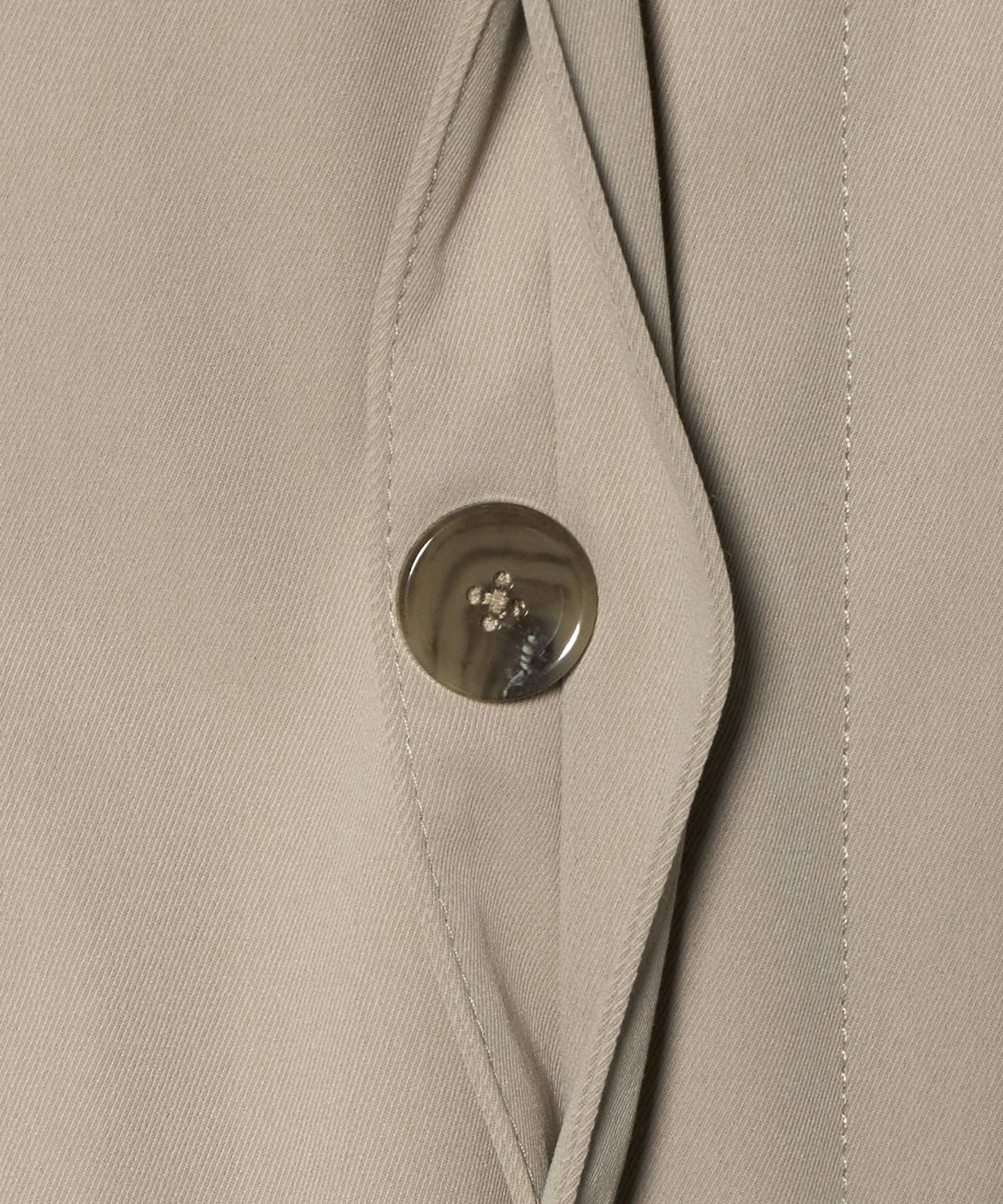 62256000024-d12.jpg