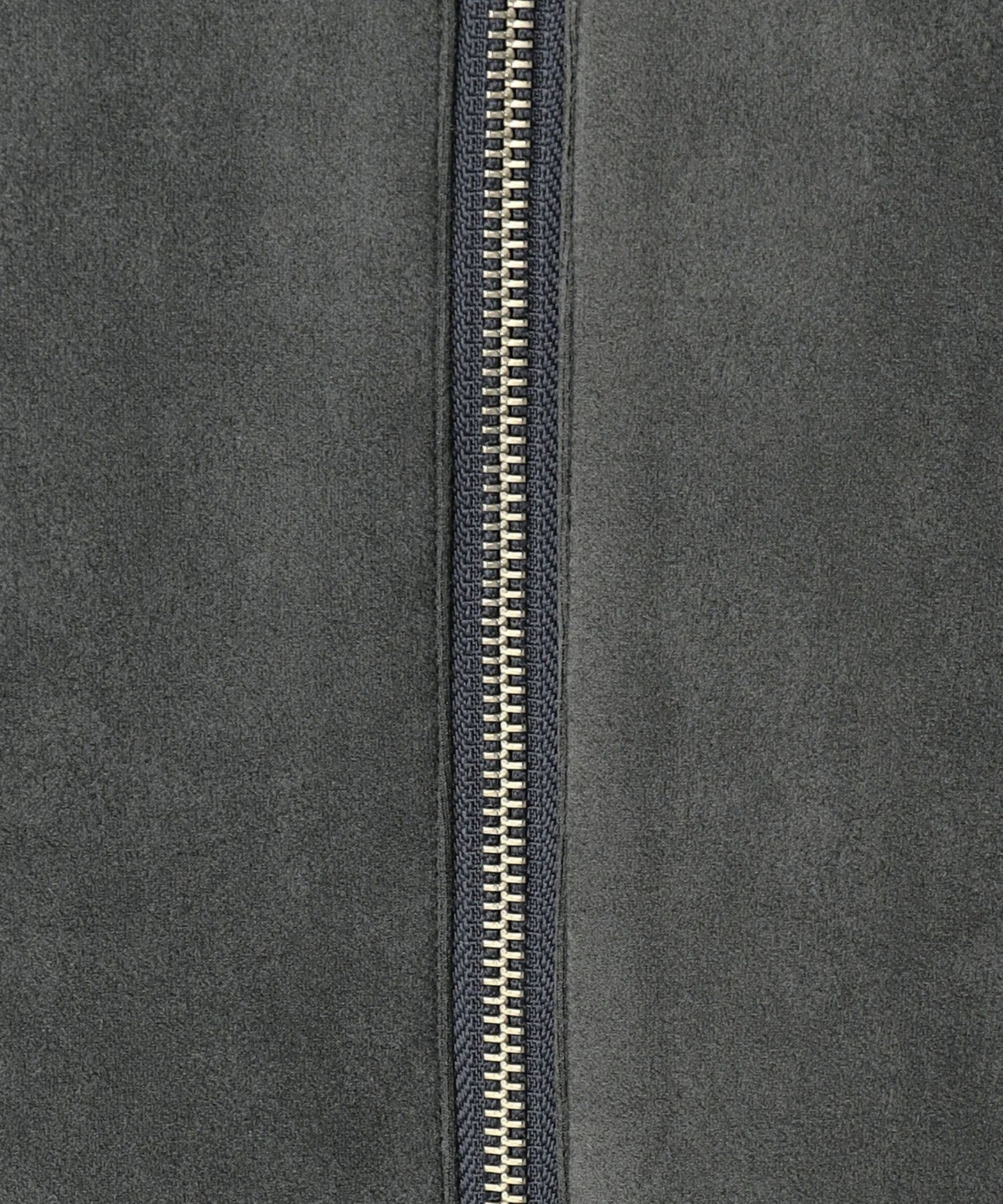 62256990799-d12.jpg