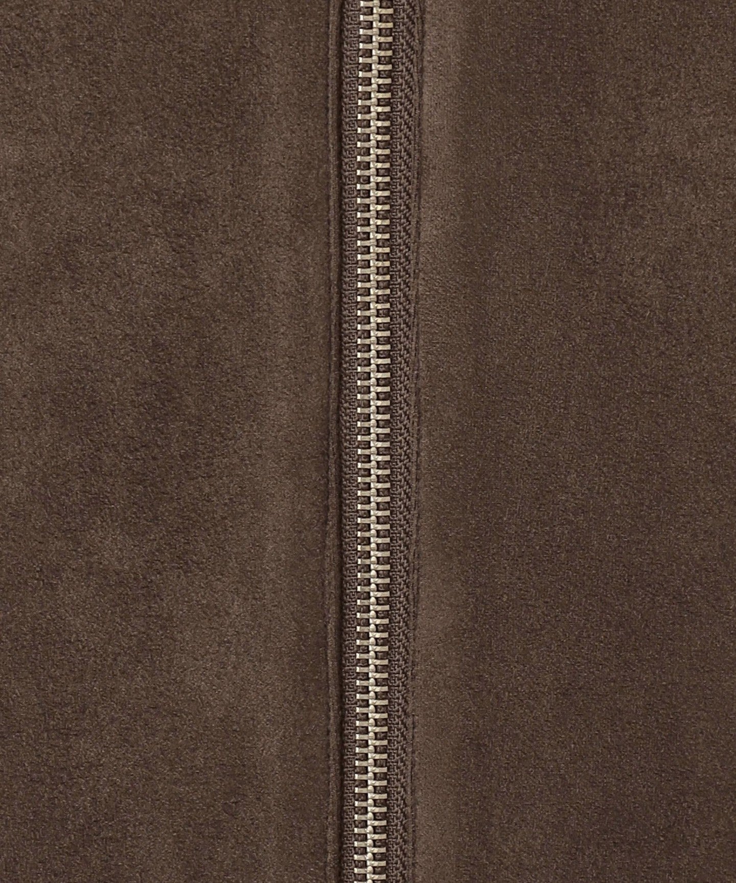 62256990799-d17.jpg