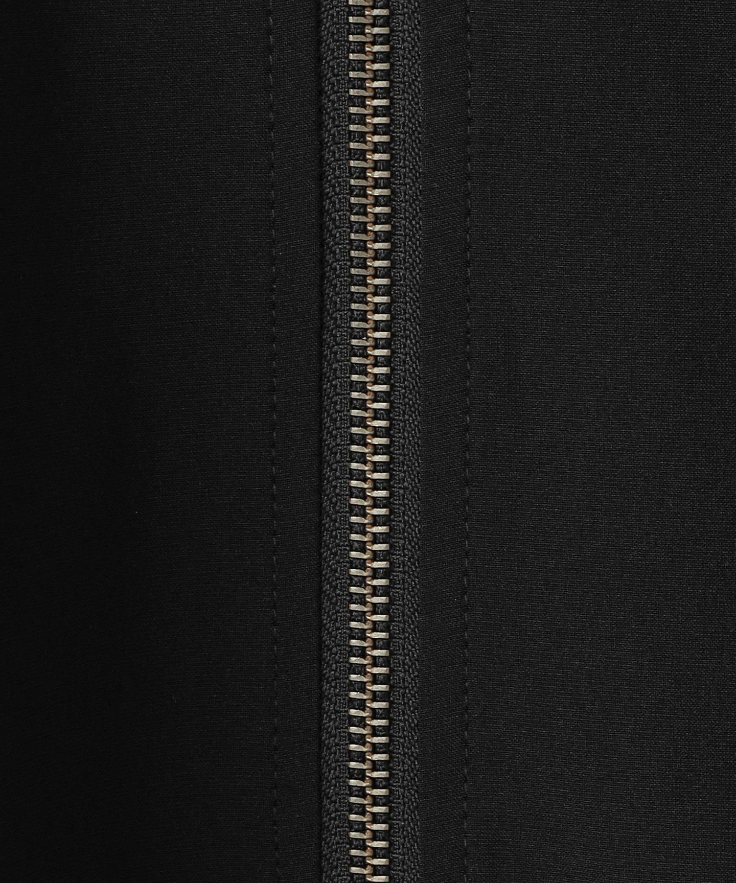 62256990826-d20.jpg