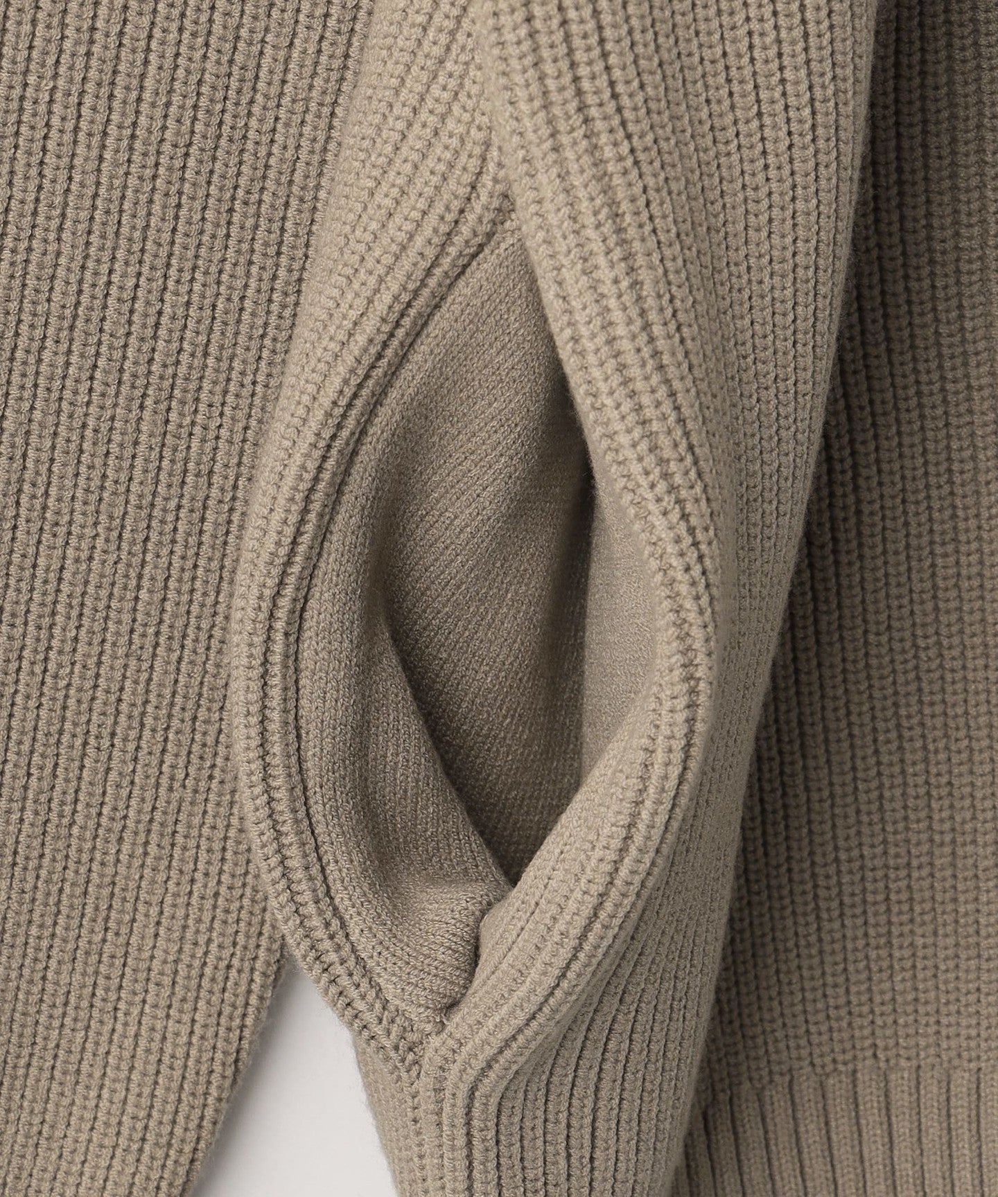 62286990183-d04.jpg