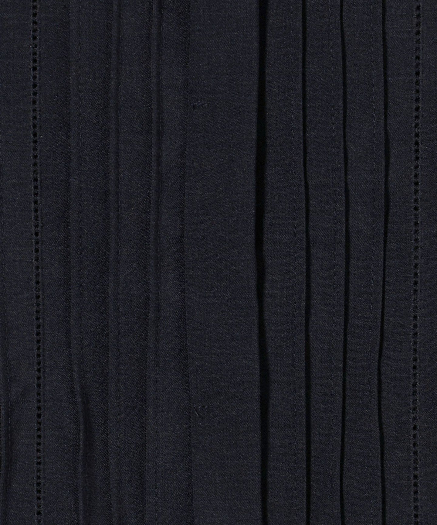 63166990379-d18.jpg