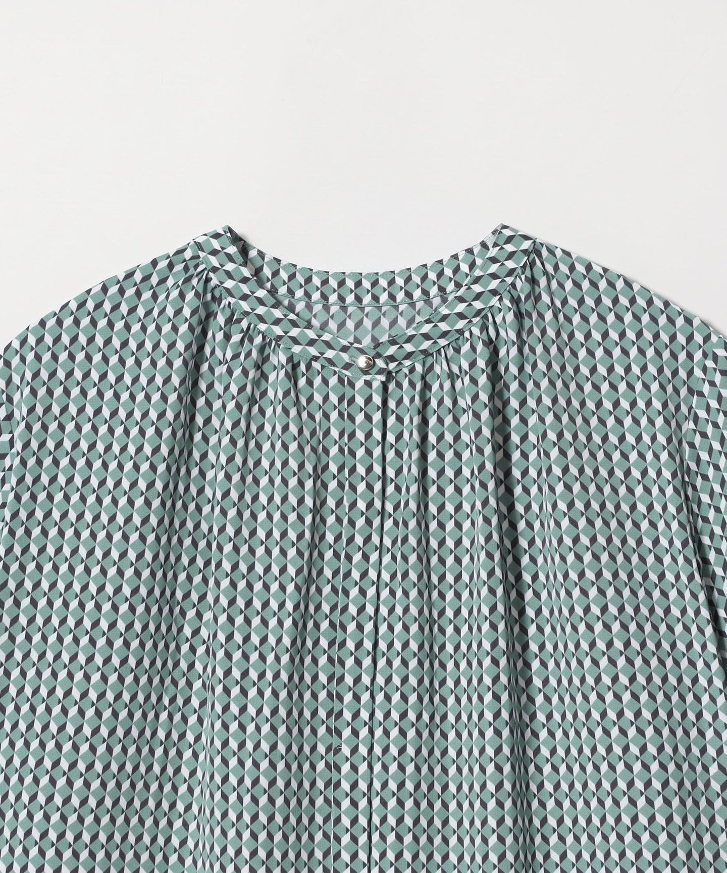 63216000025-d02.jpg