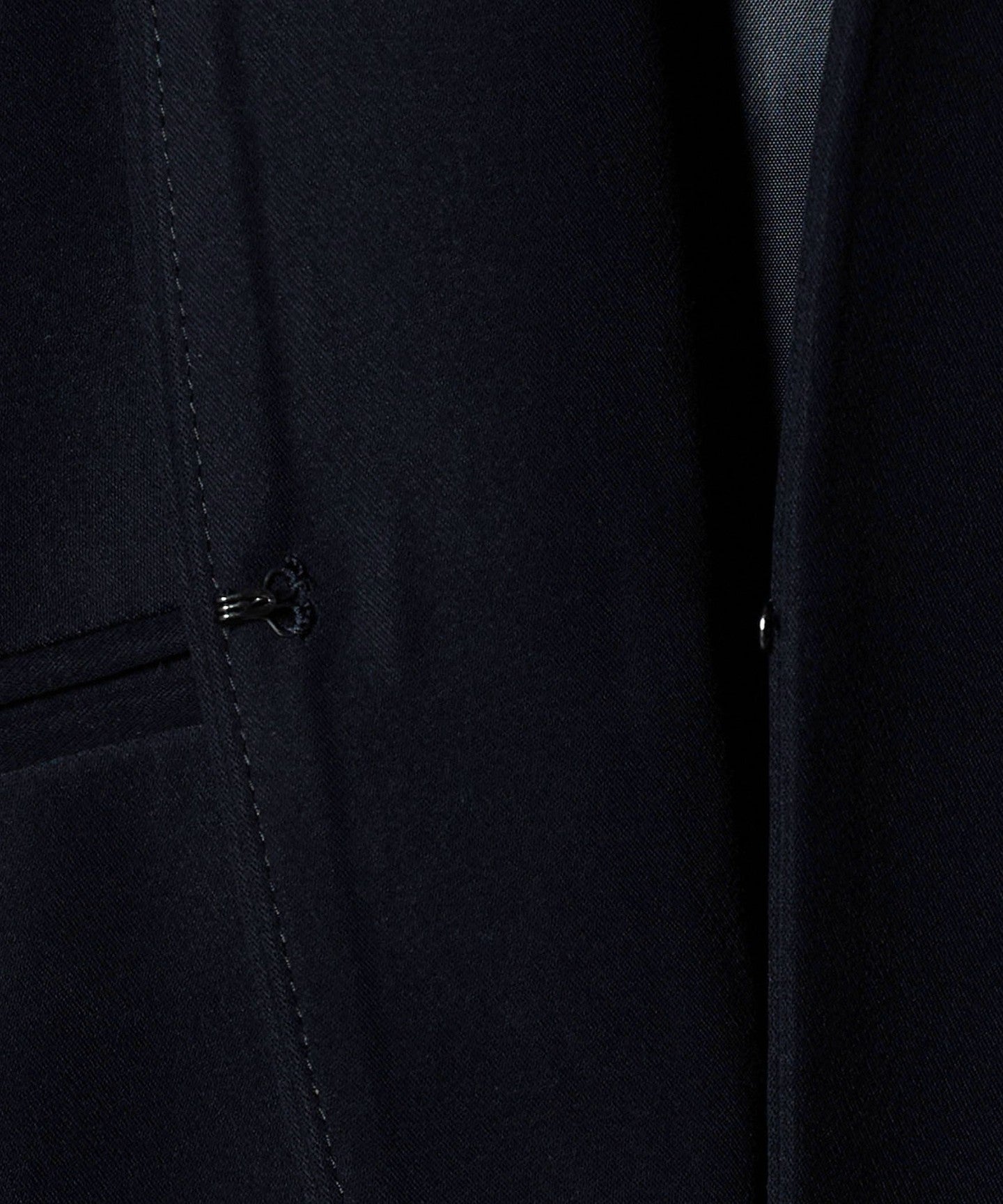63226990516-d11.jpg