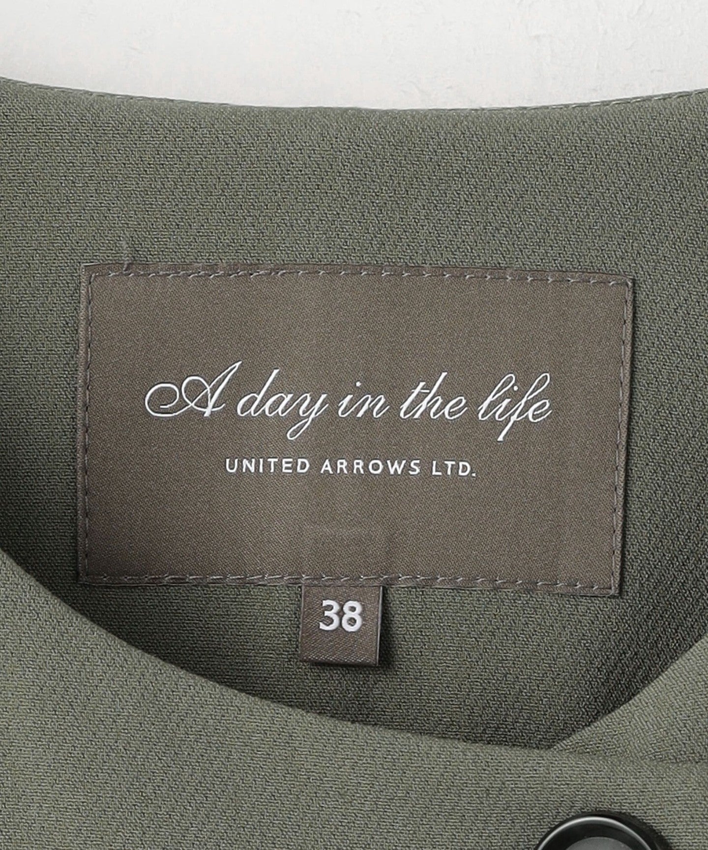 63256990423-d17.jpg
