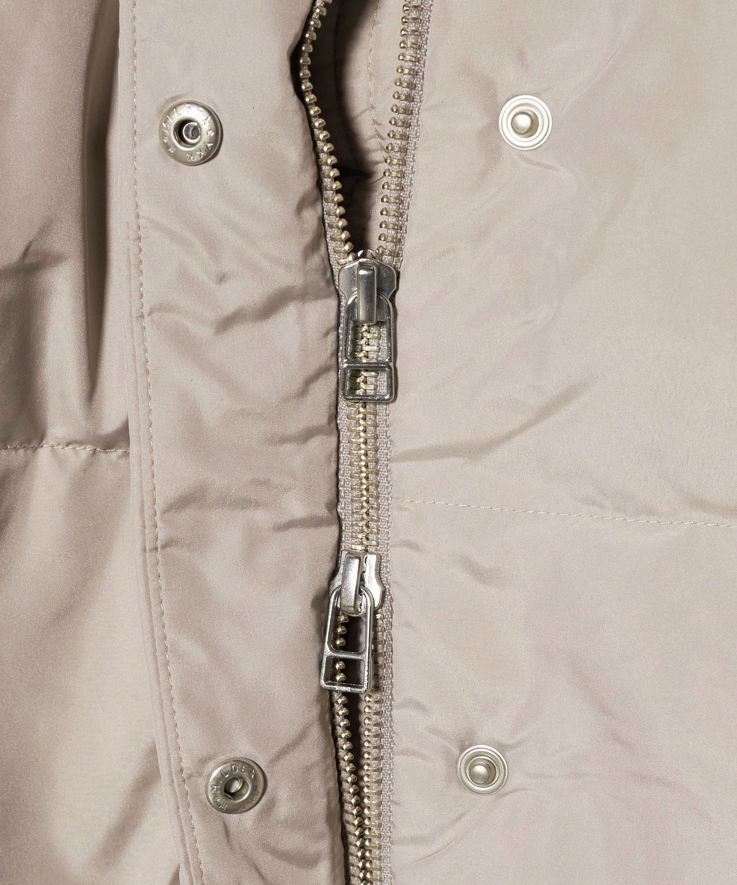 63256990436-d40.jpg