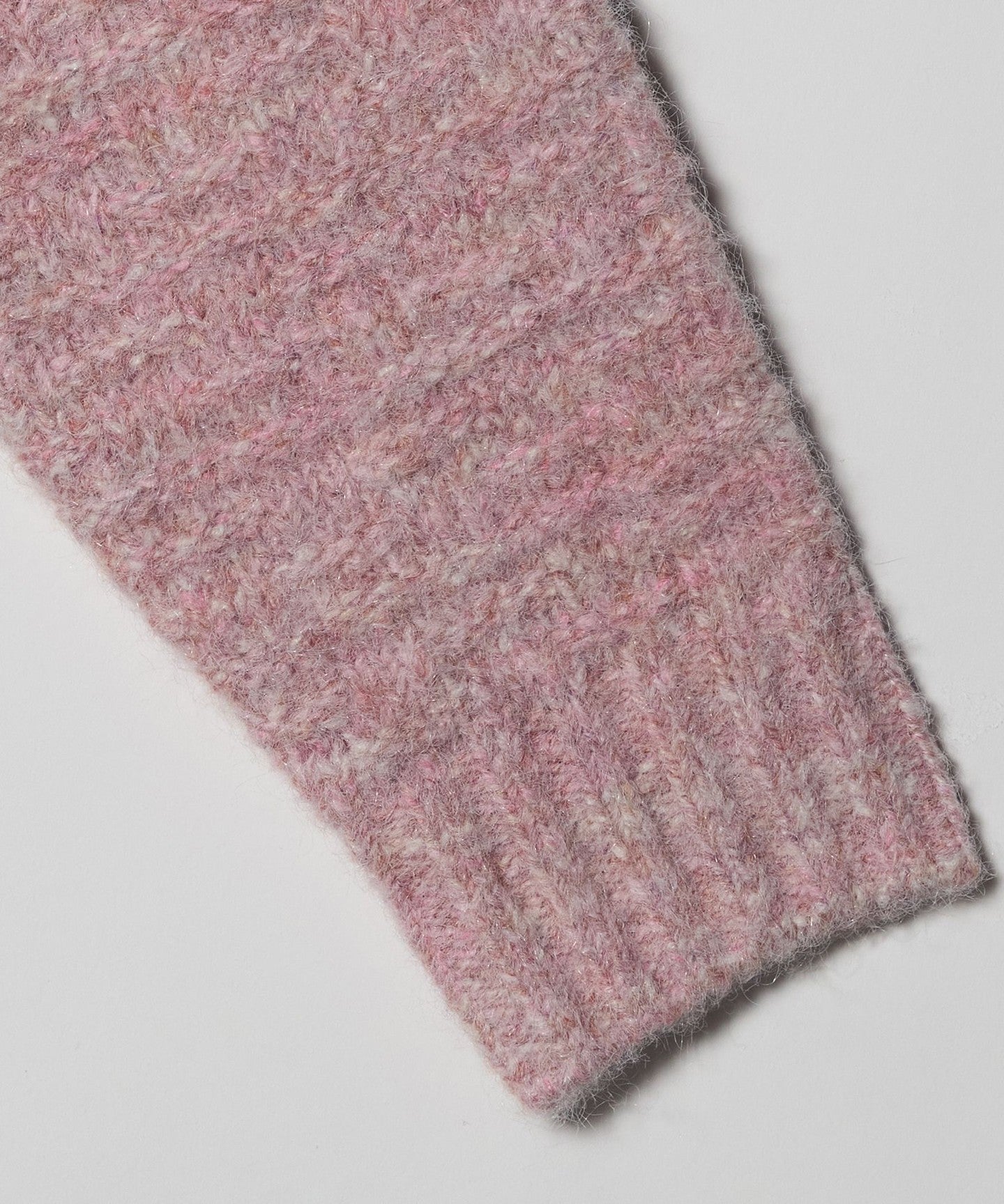 64136000019-d03.jpg