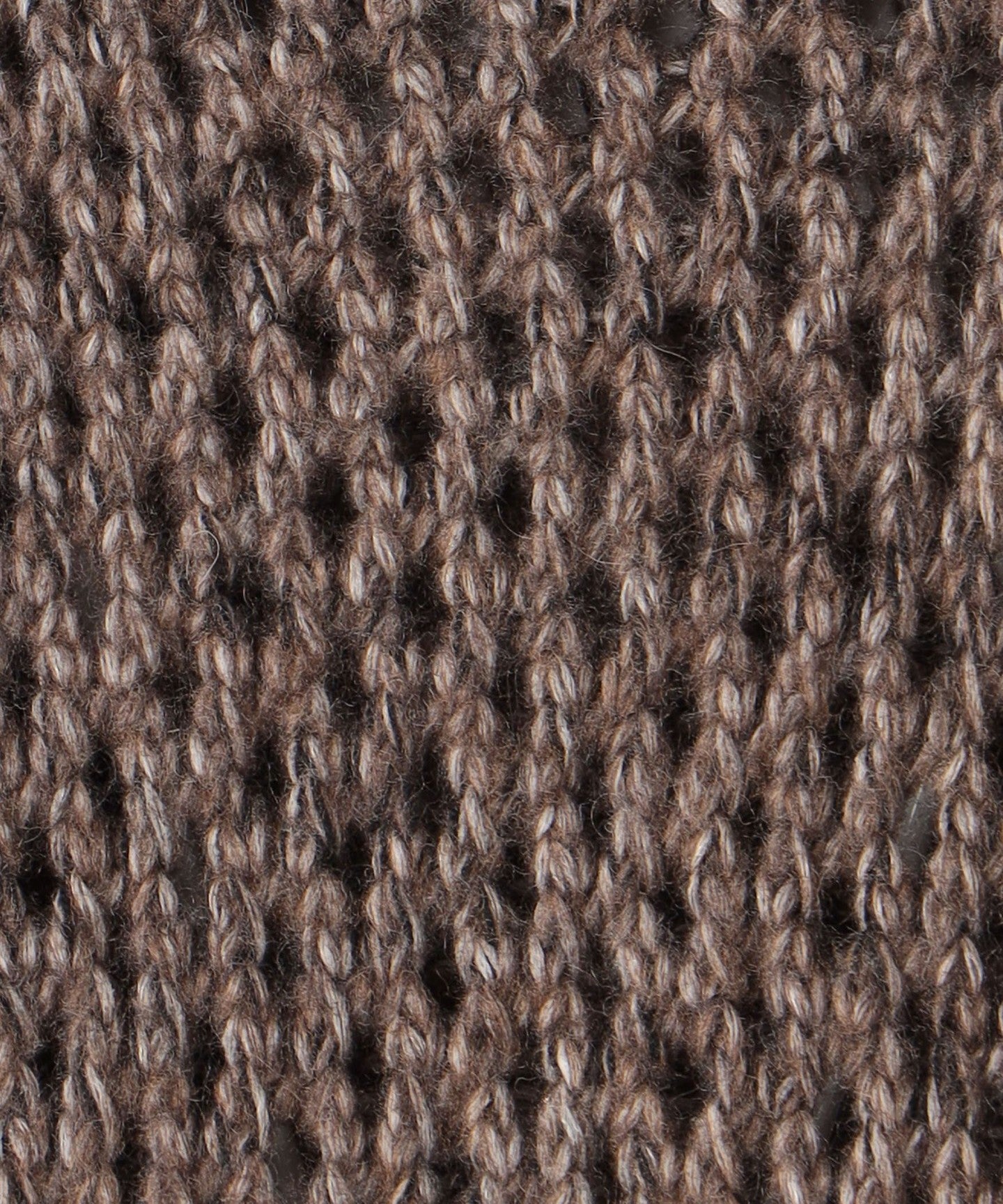 64136990443-d04.jpg