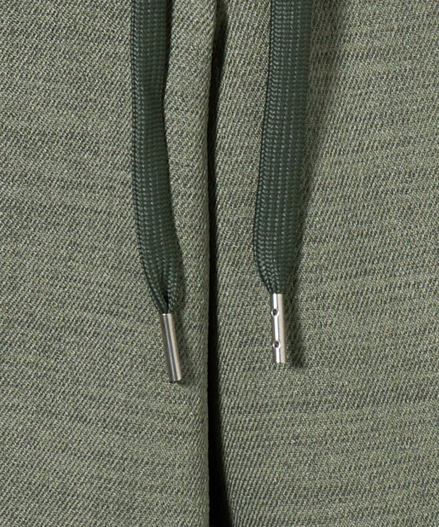 64146990296-d16.jpg
