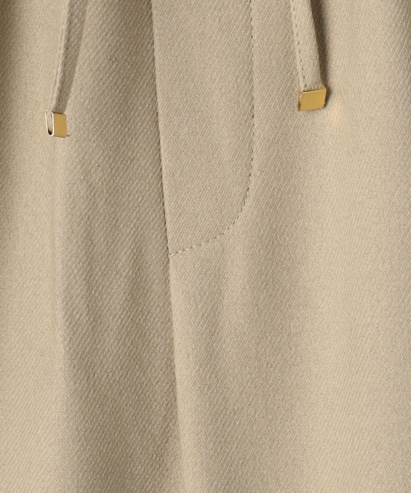 64146990304-d16.jpg