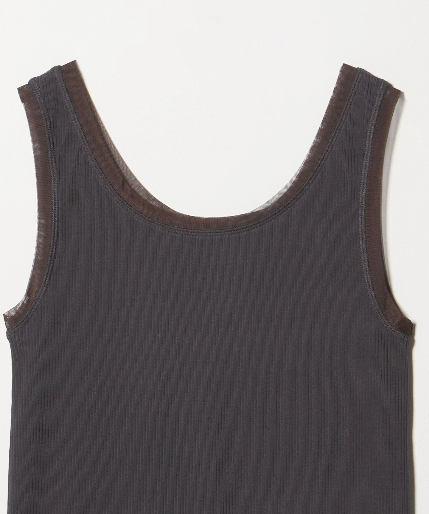 64176000043-d13.jpg