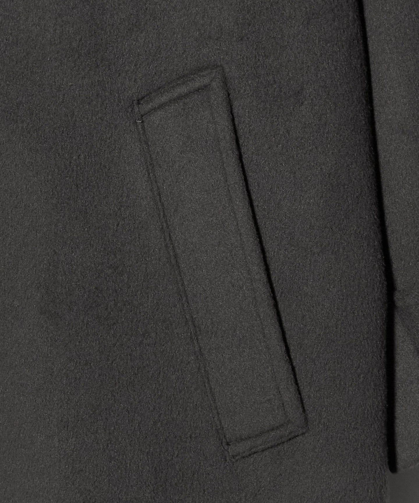 64256000009-d05.jpg