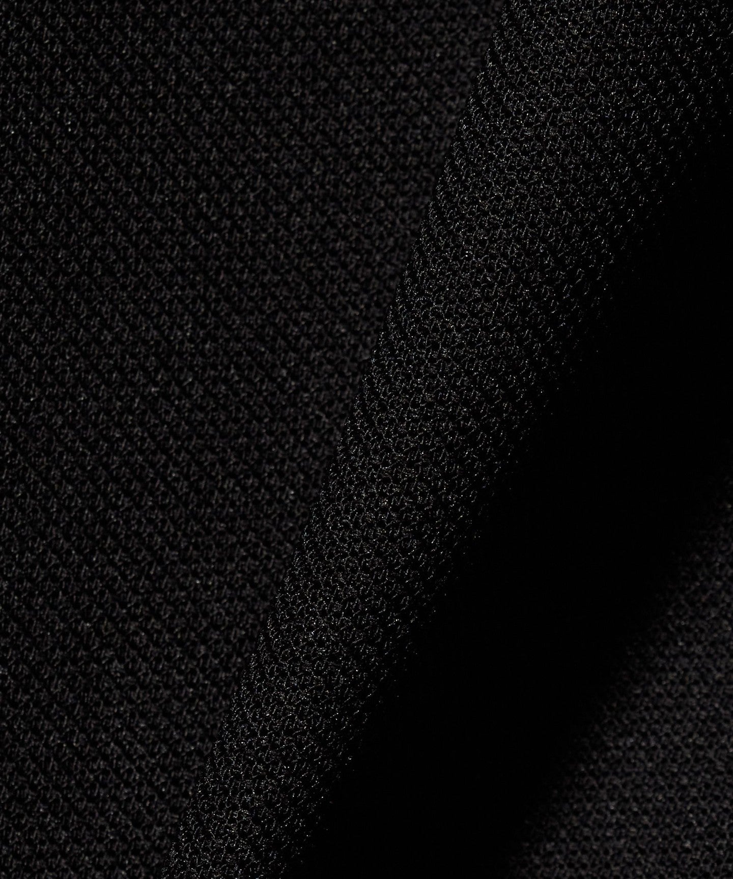 64256000039-d17.jpg