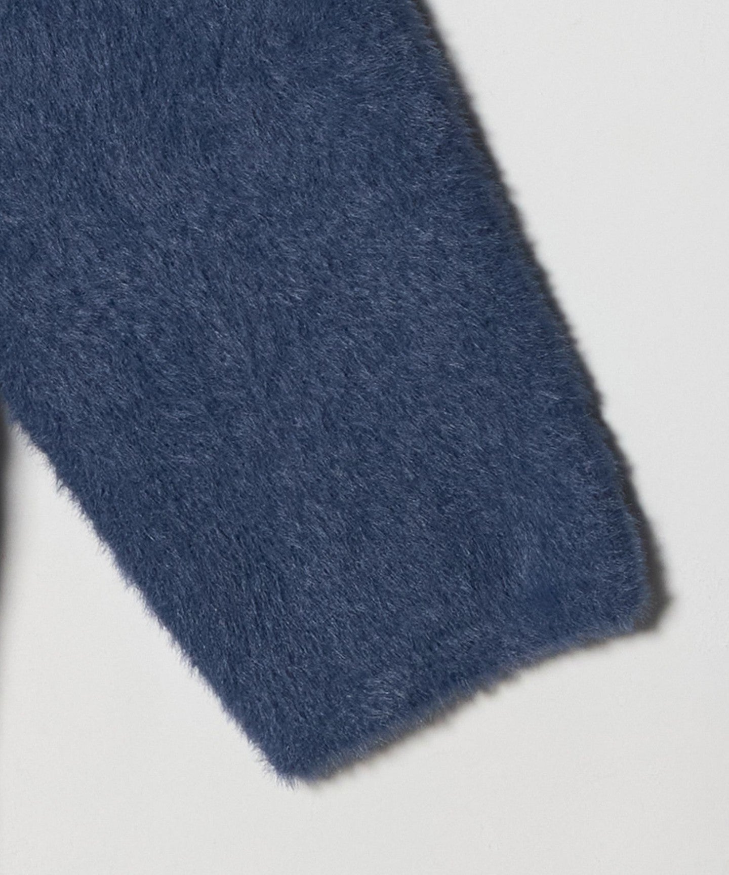 64256990553-d03.jpg