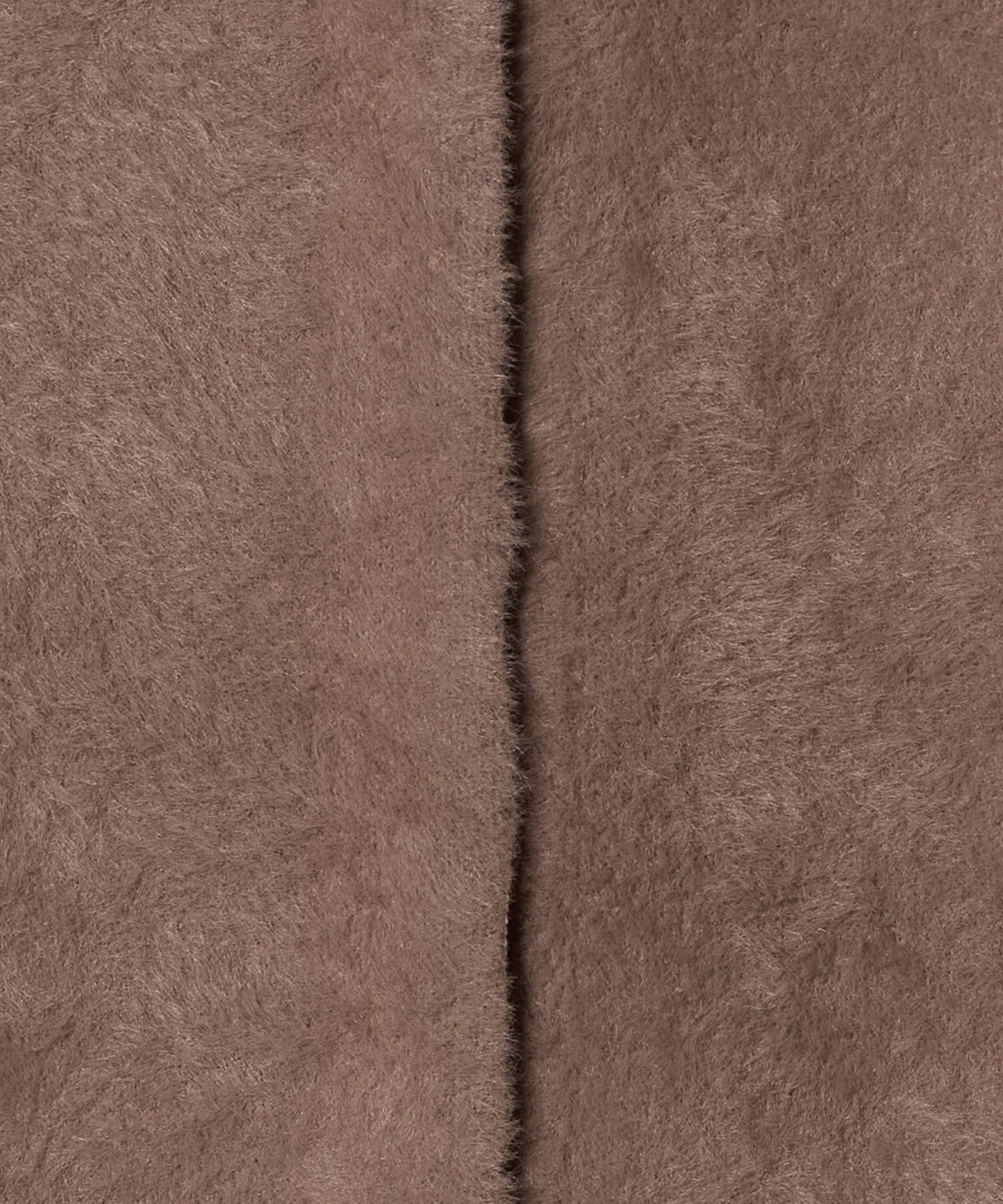 64256990553-d16.jpg