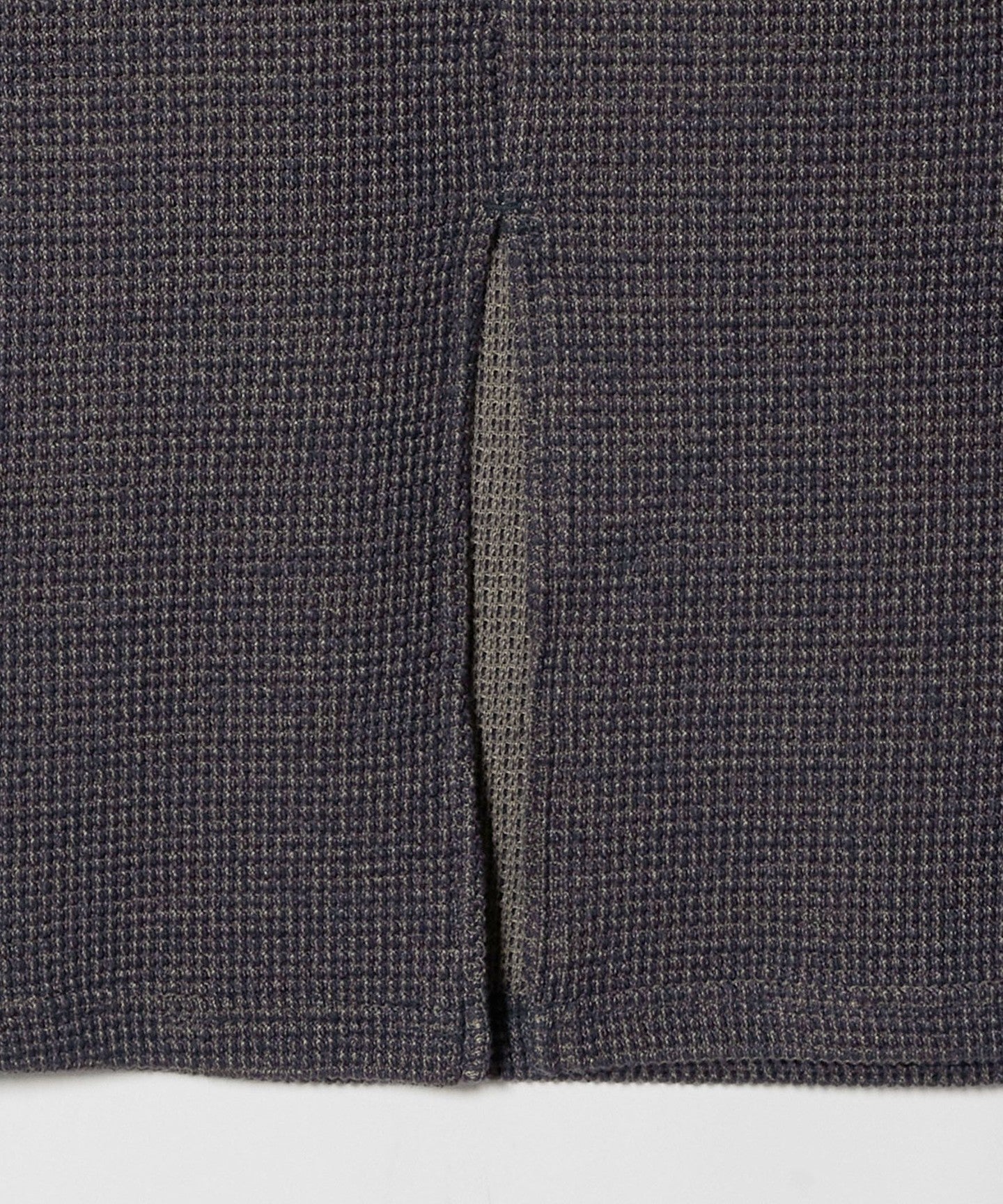64266000015-d05.jpg