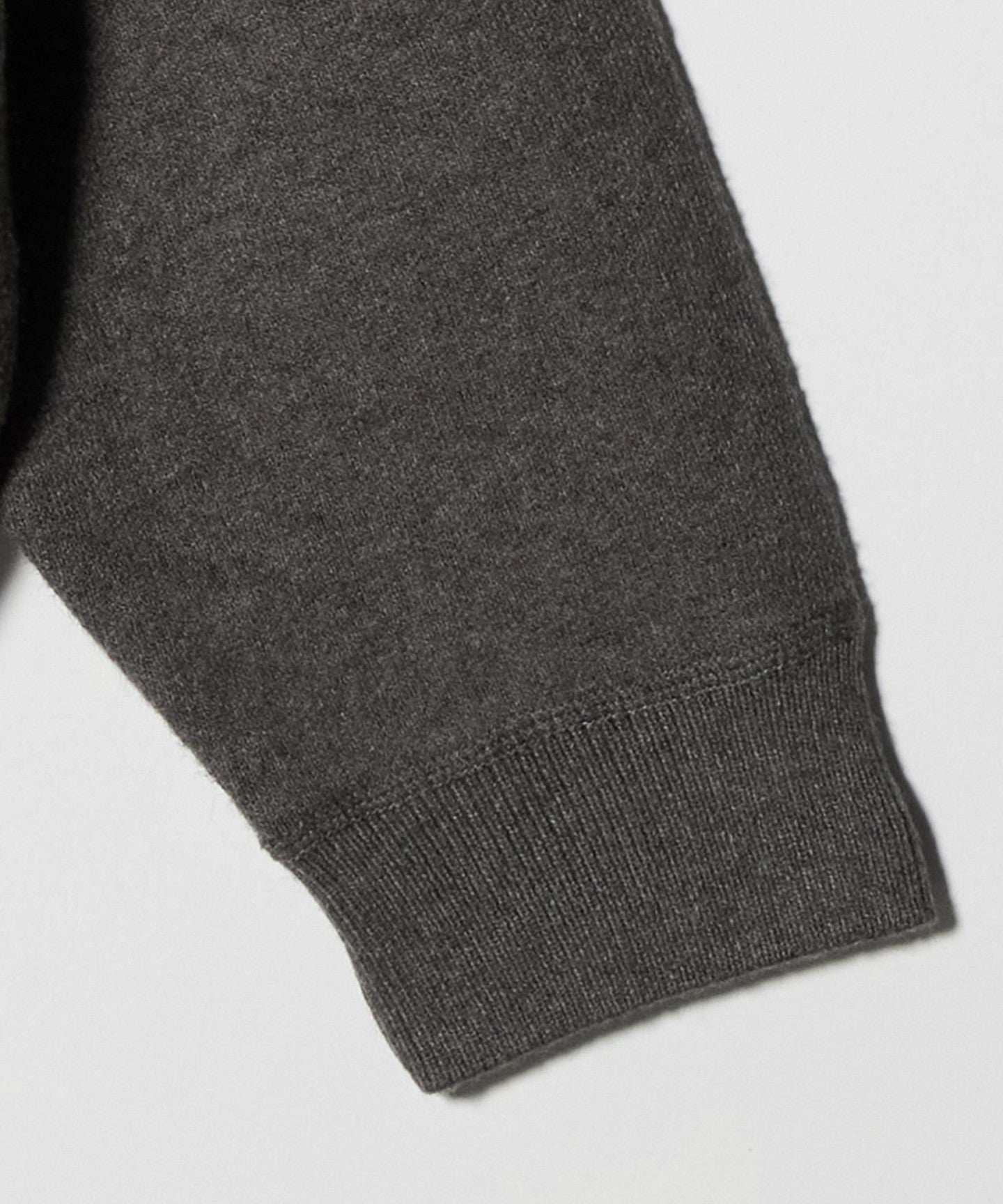 64286000018-d03.jpg