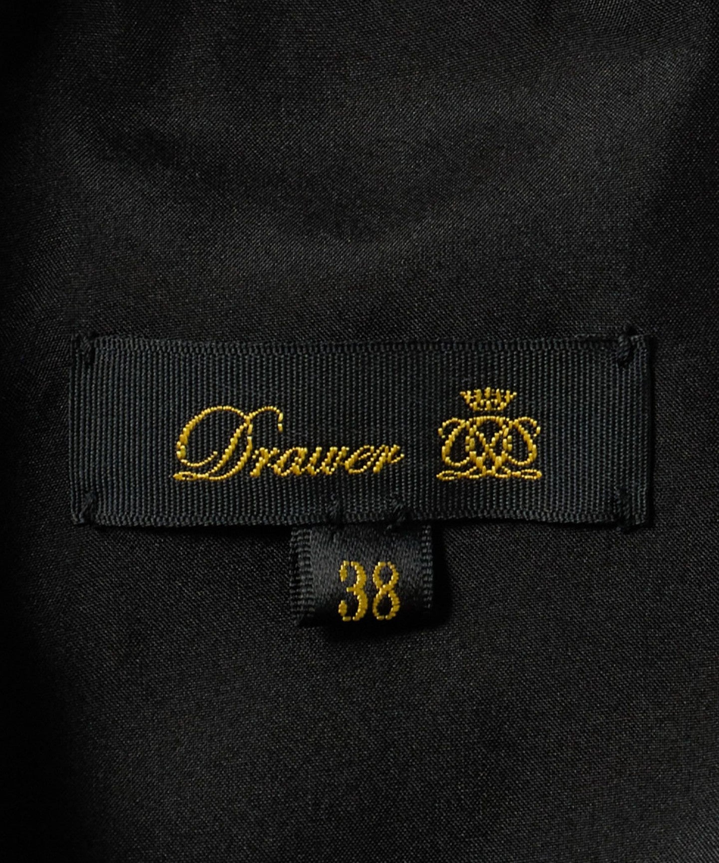 65142000019-d12.jpg