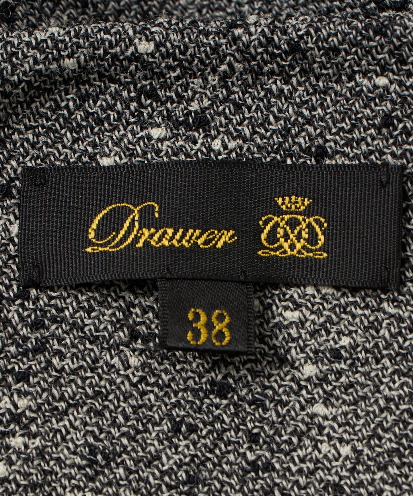 65242000053-d08.jpg