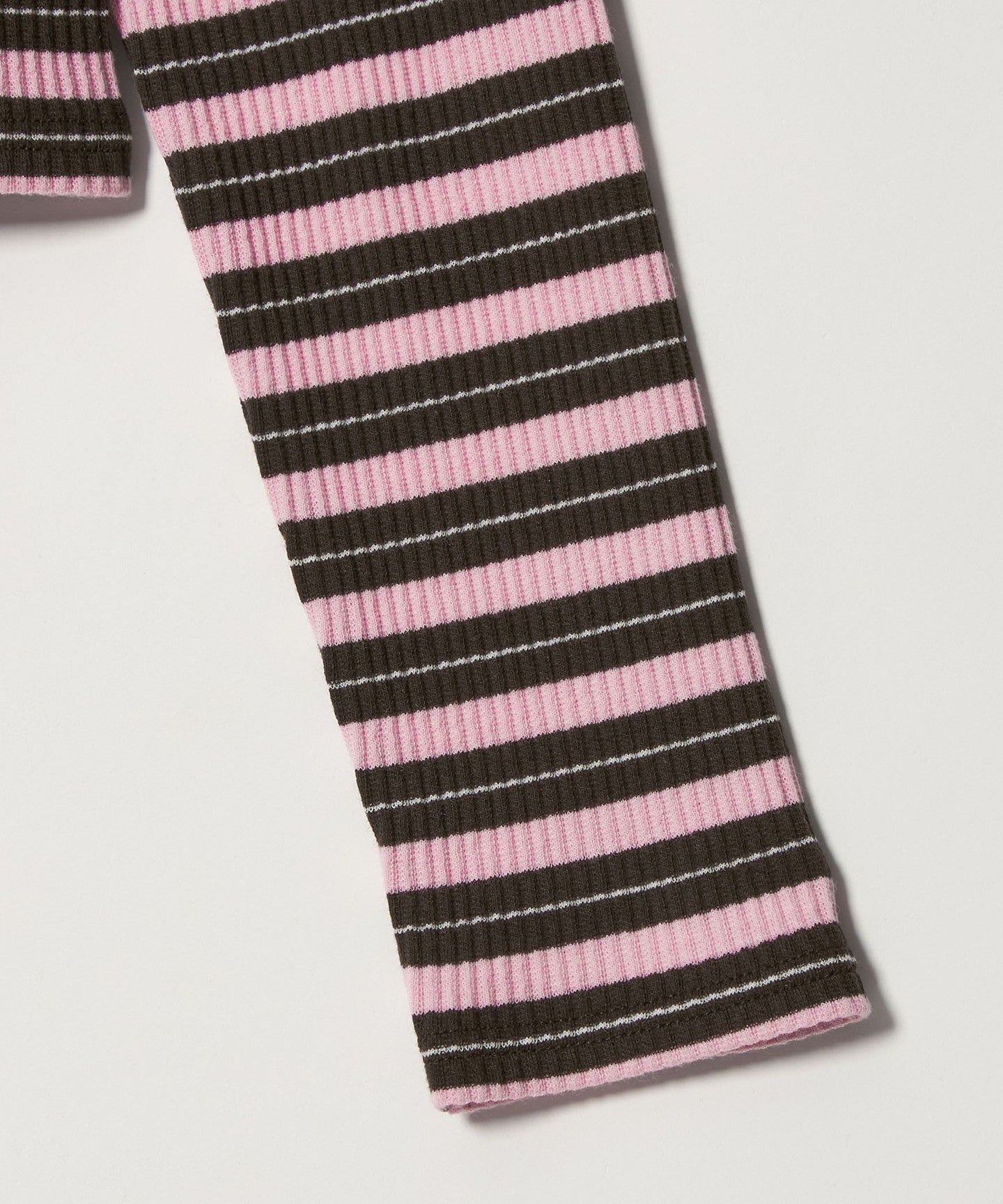 66121000008-d09.jpg
