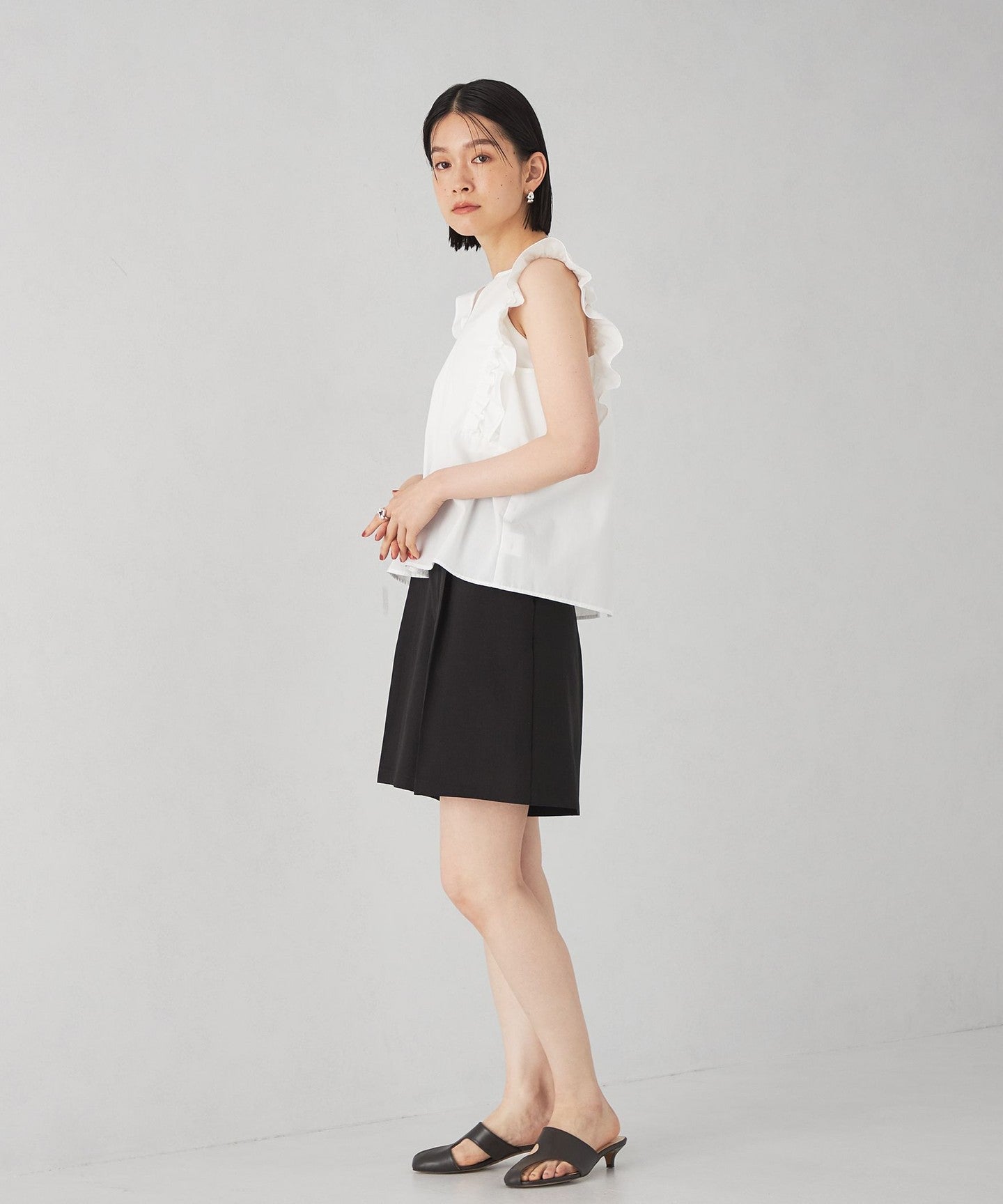 66166990978-d08.jpg