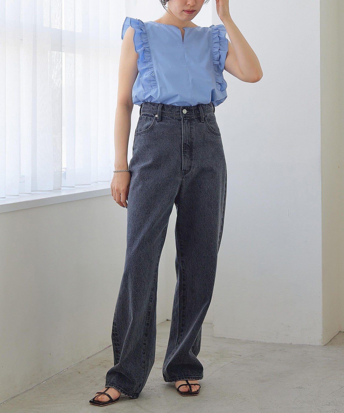 66166990978-d13.jpg