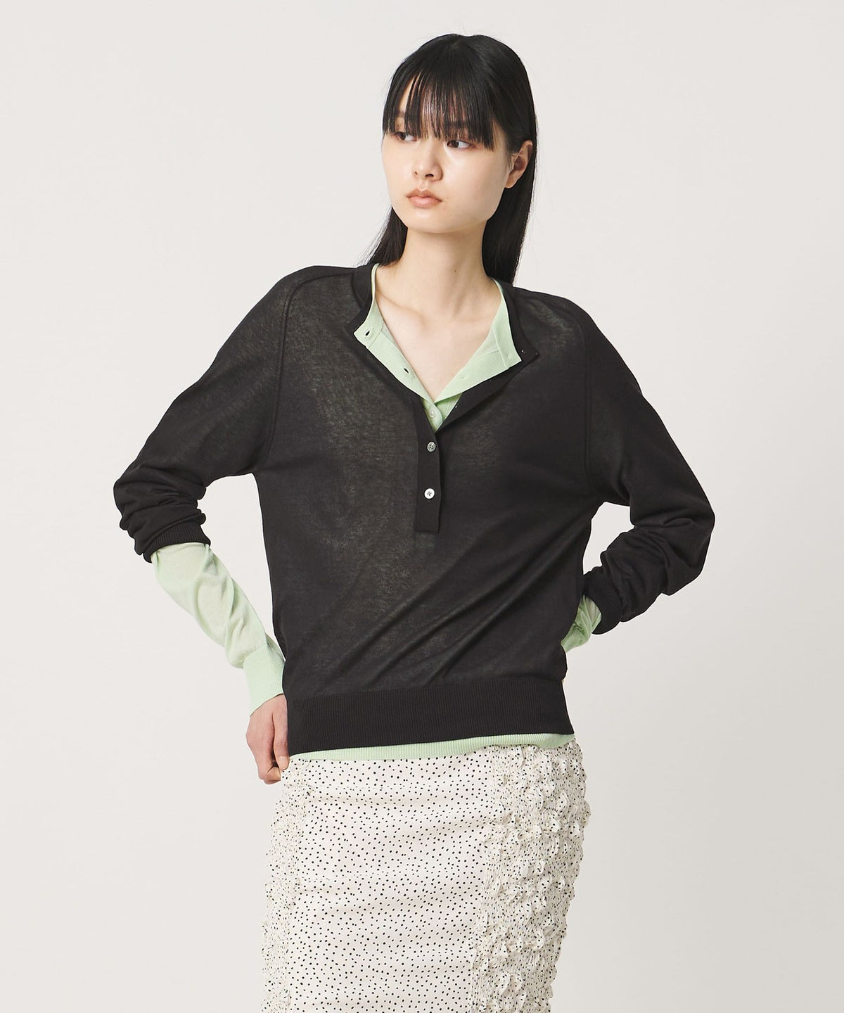 ＜AEWEN MATOPH＞シアーヘンリーネックニット ‐ ウォッシャブル ‐