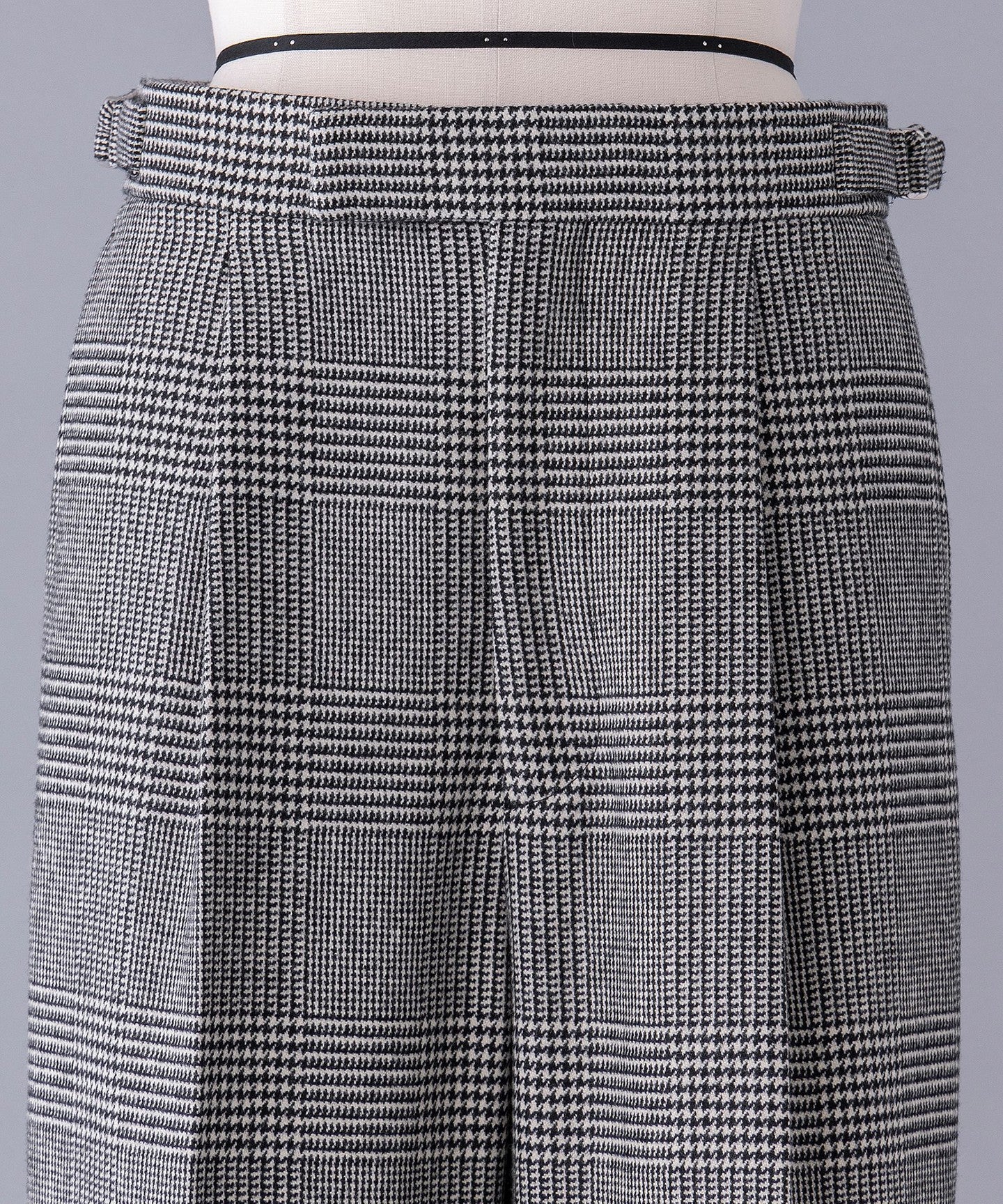 79142990394-d03.jpg